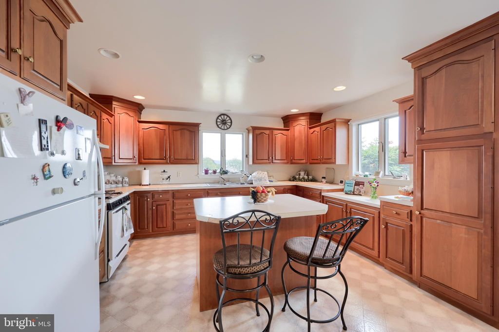 Photo of 108 Meetinghouse Road, GAP, PA 17527 (MLS # PALA2076278)
