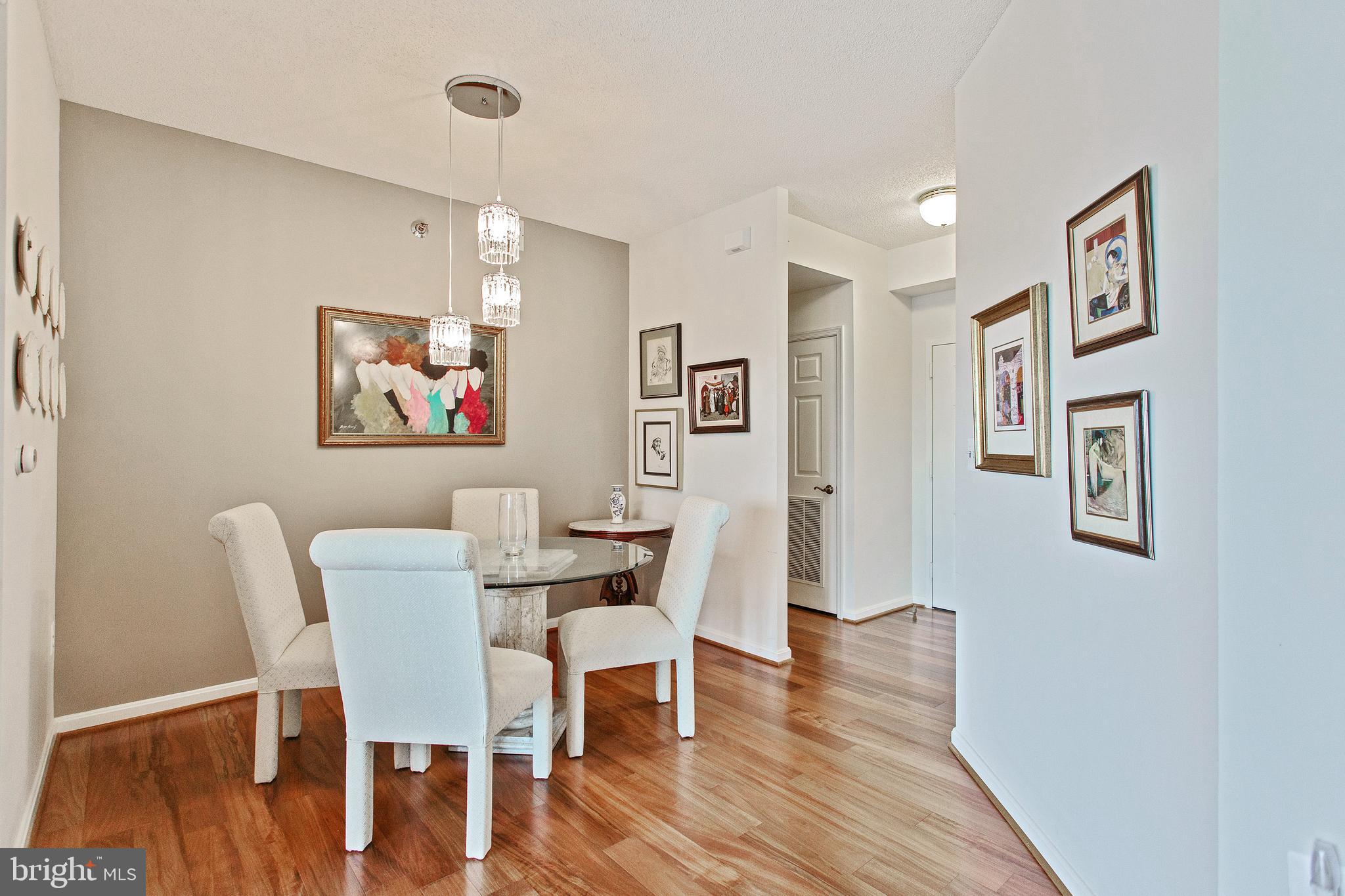 LEISURE WORLD - Residential