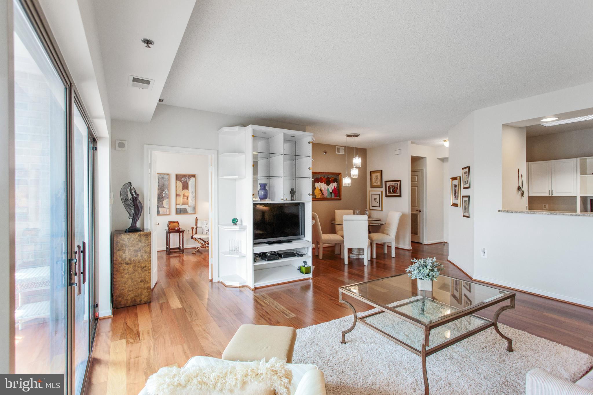 LEISURE WORLD - Residential