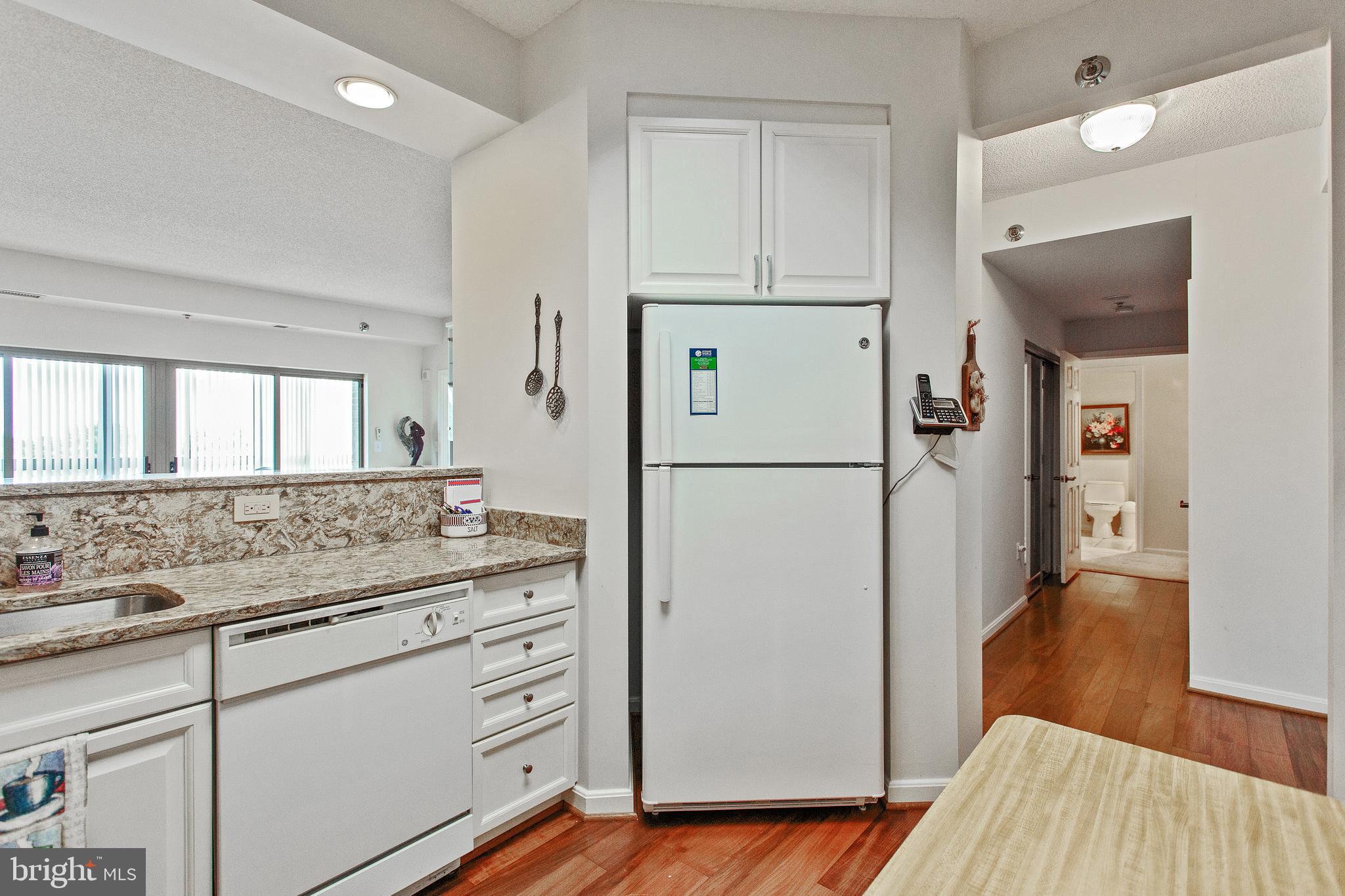 LEISURE WORLD - Residential