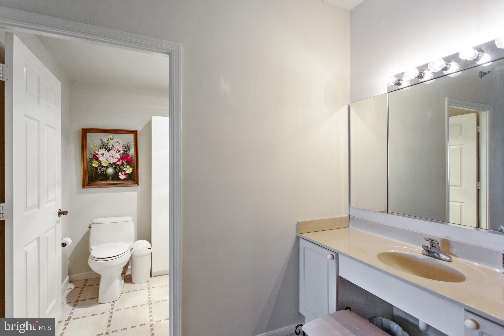 LEISURE WORLD - Residential