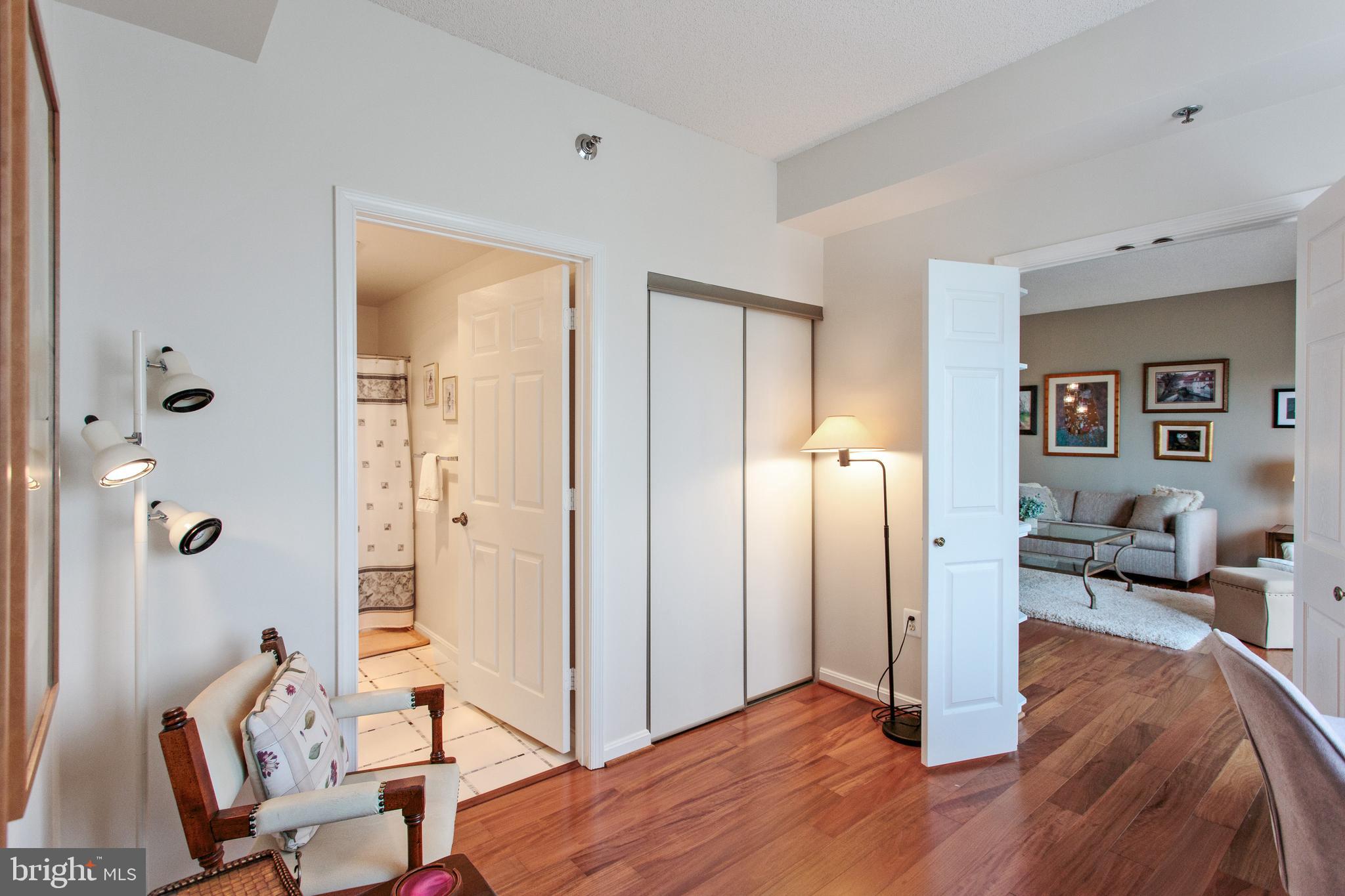 LEISURE WORLD - Residential