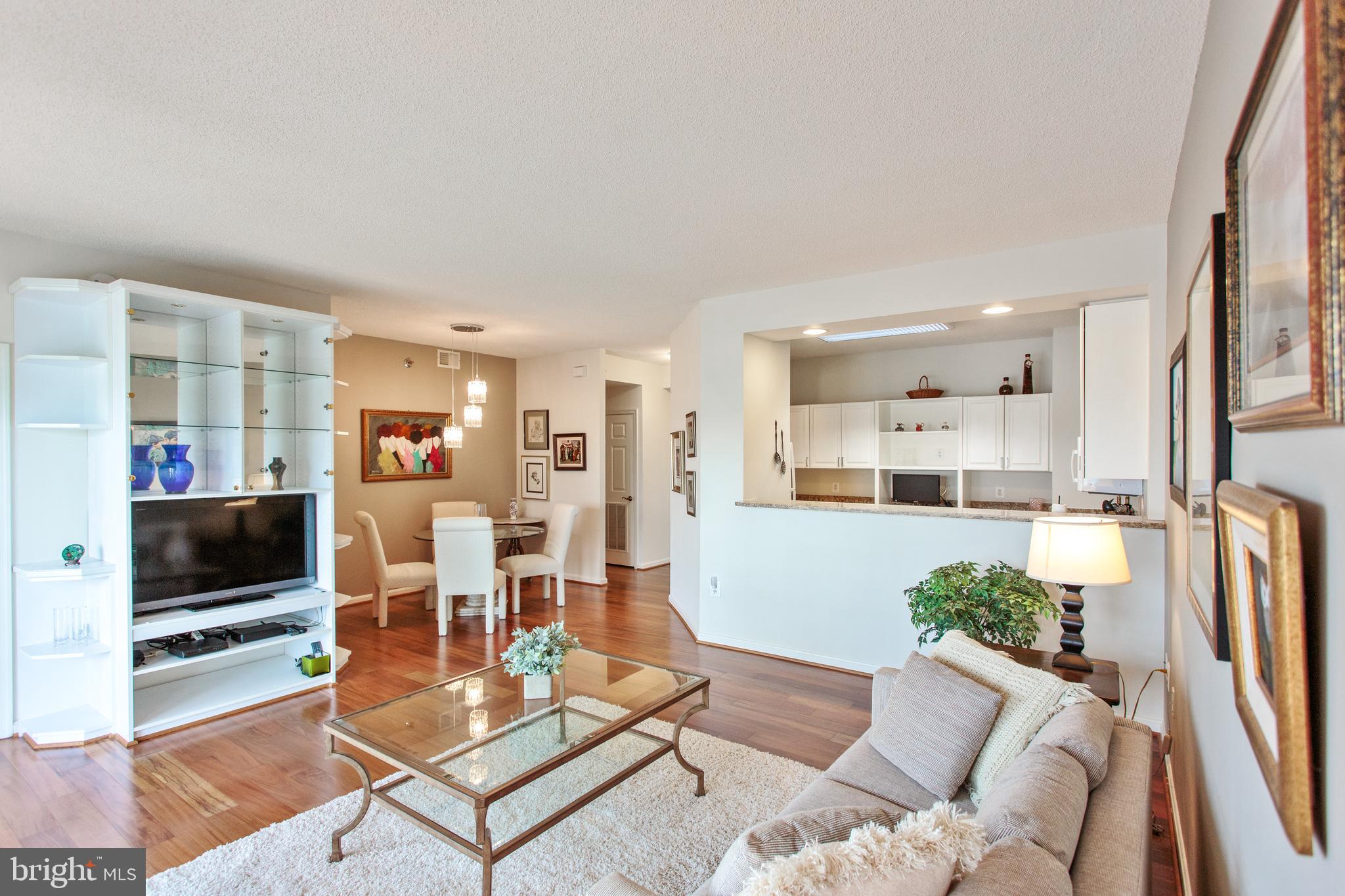 LEISURE WORLD - Residential