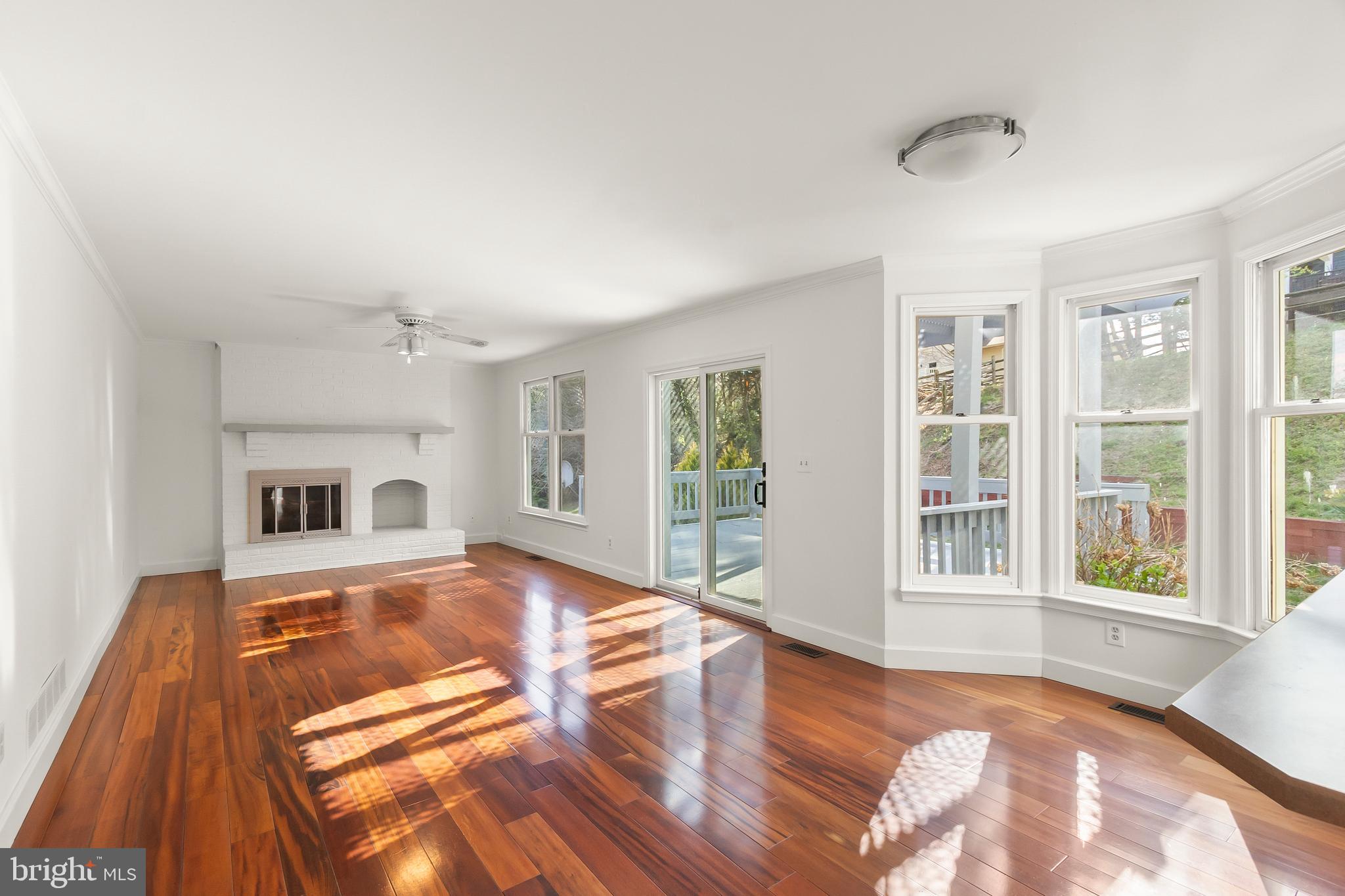 RIDGEWOOD GLEN - Residential