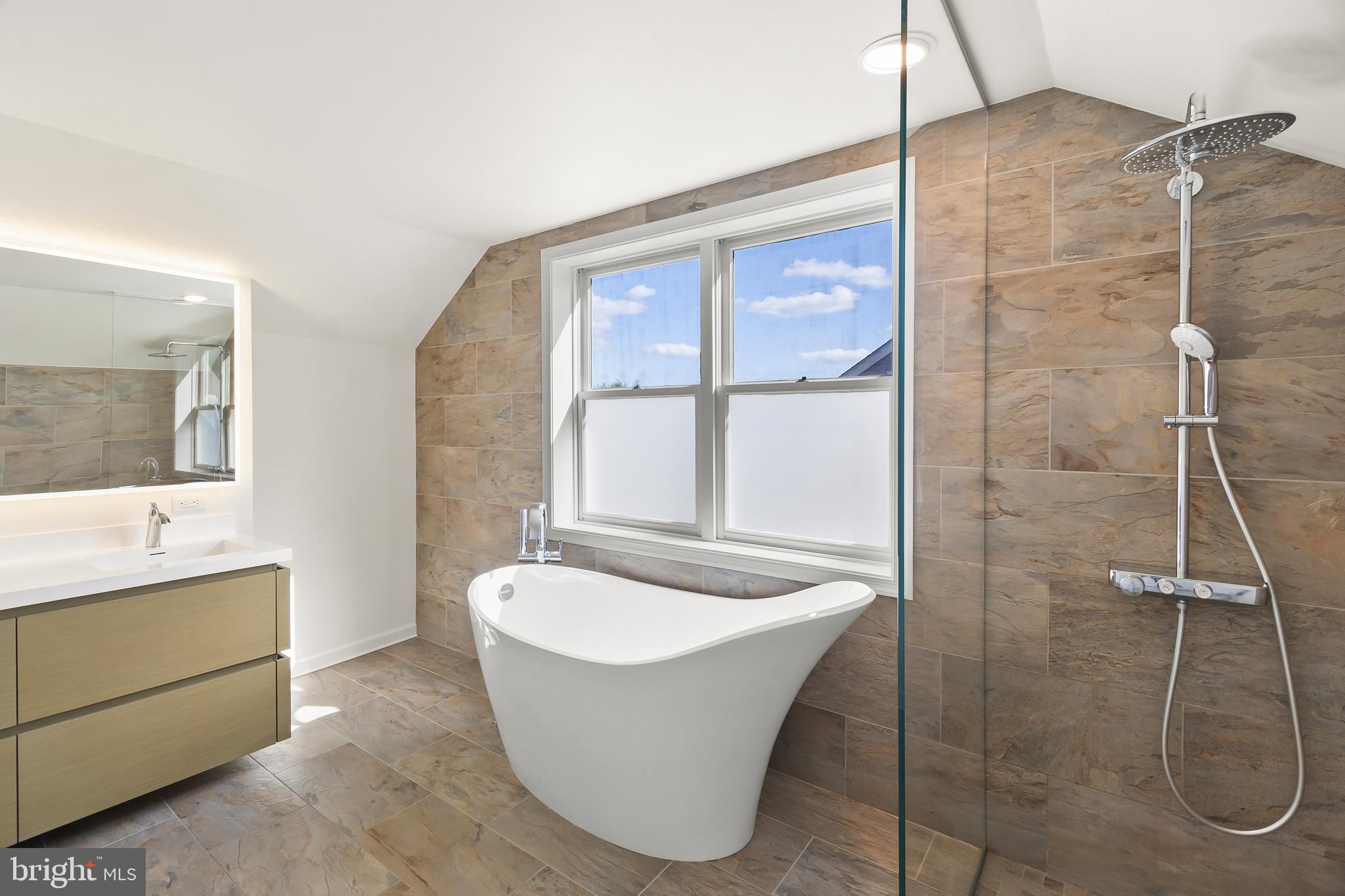 RIDGEWOOD GLEN - Residential