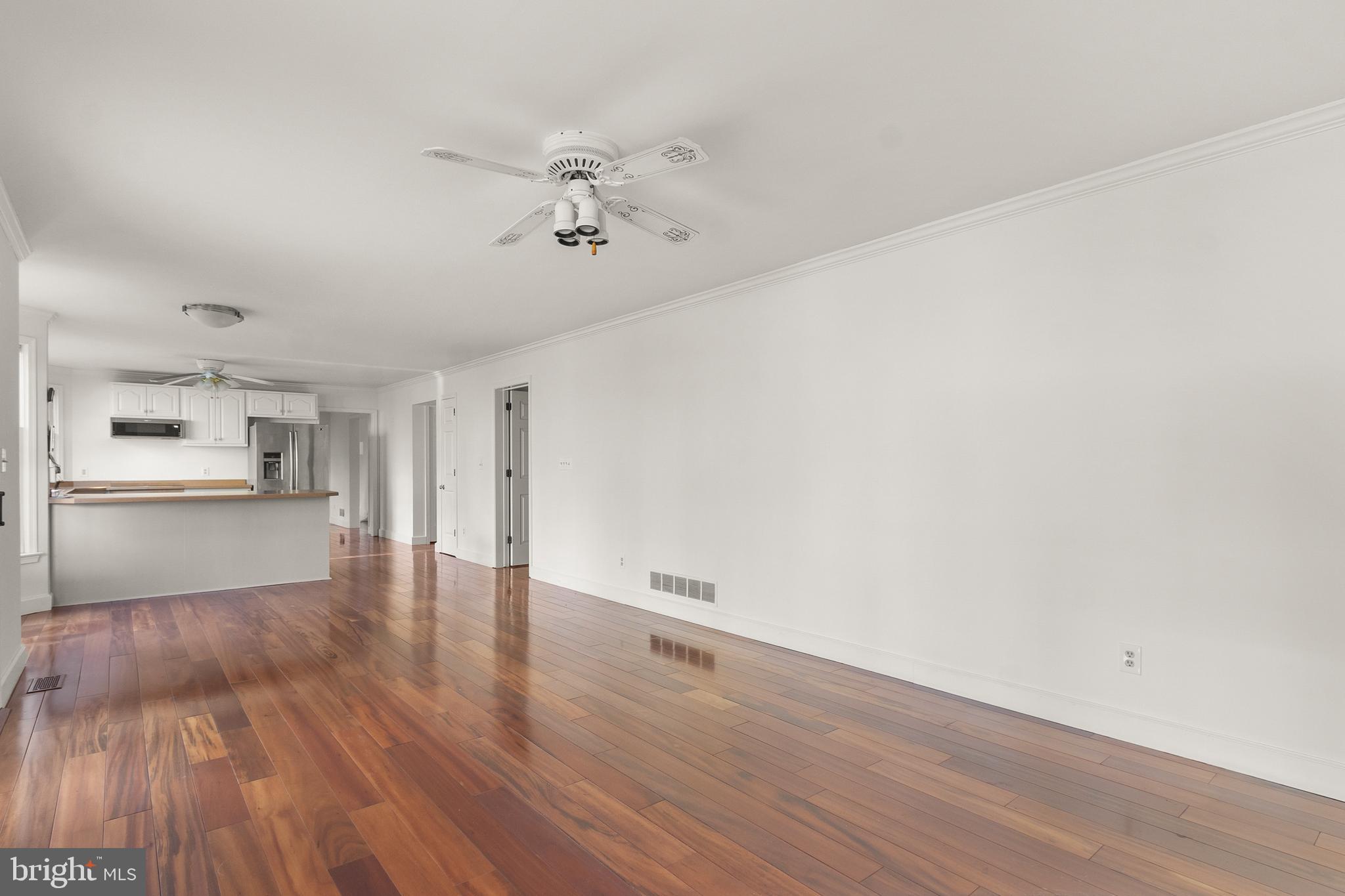 RIDGEWOOD GLEN - Residential