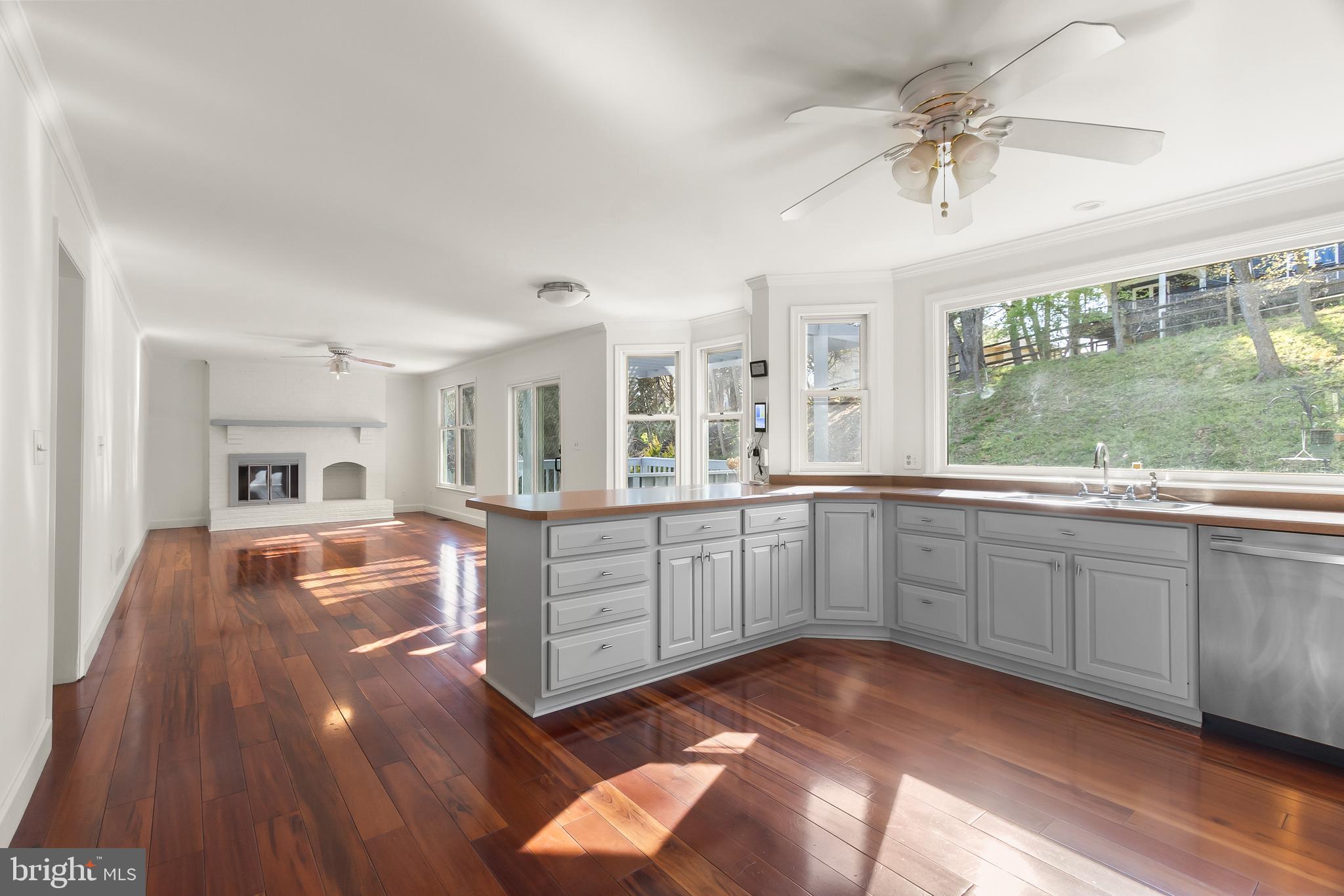 RIDGEWOOD GLEN - Residential