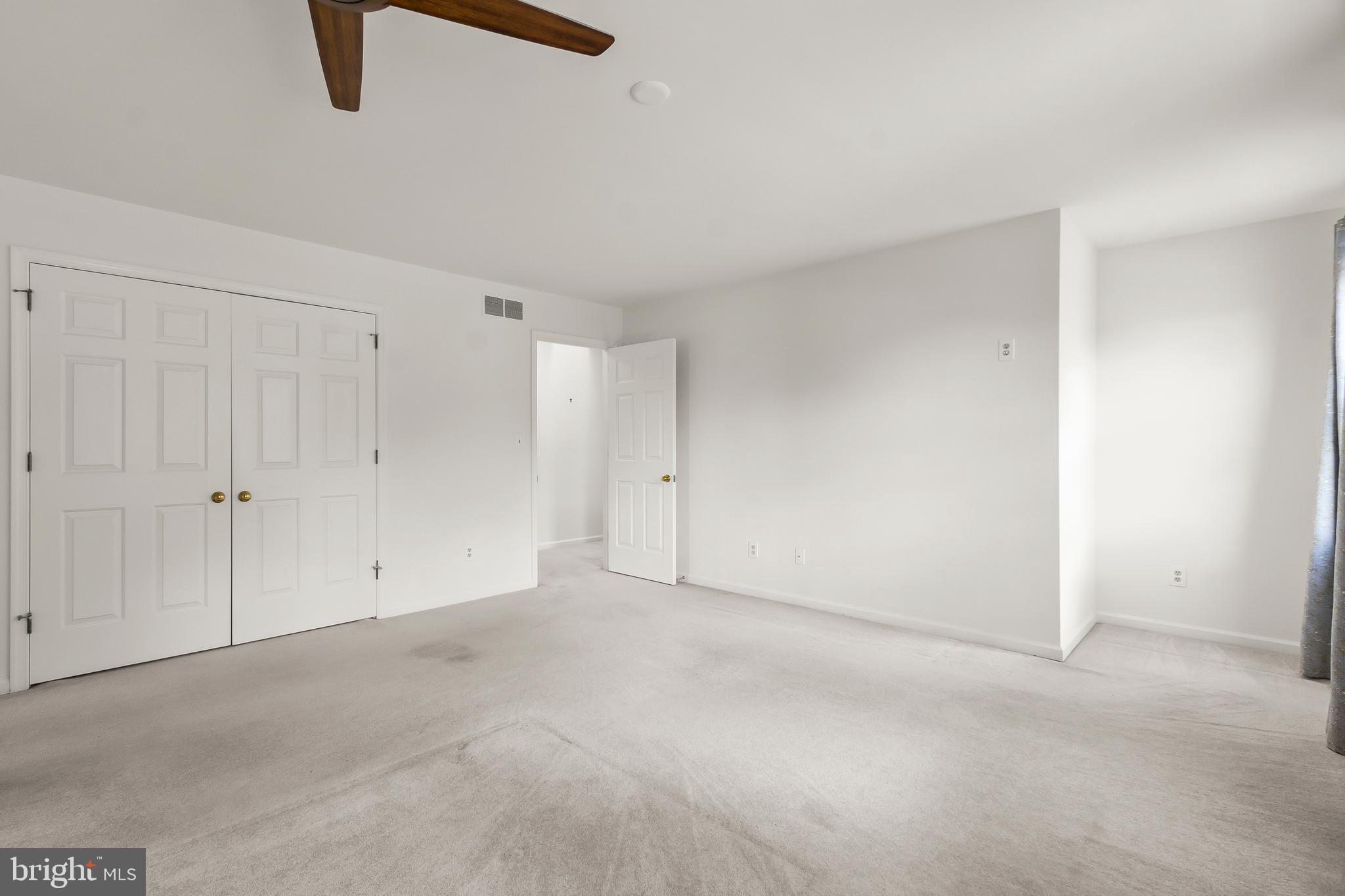 RIDGEWOOD GLEN - Residential