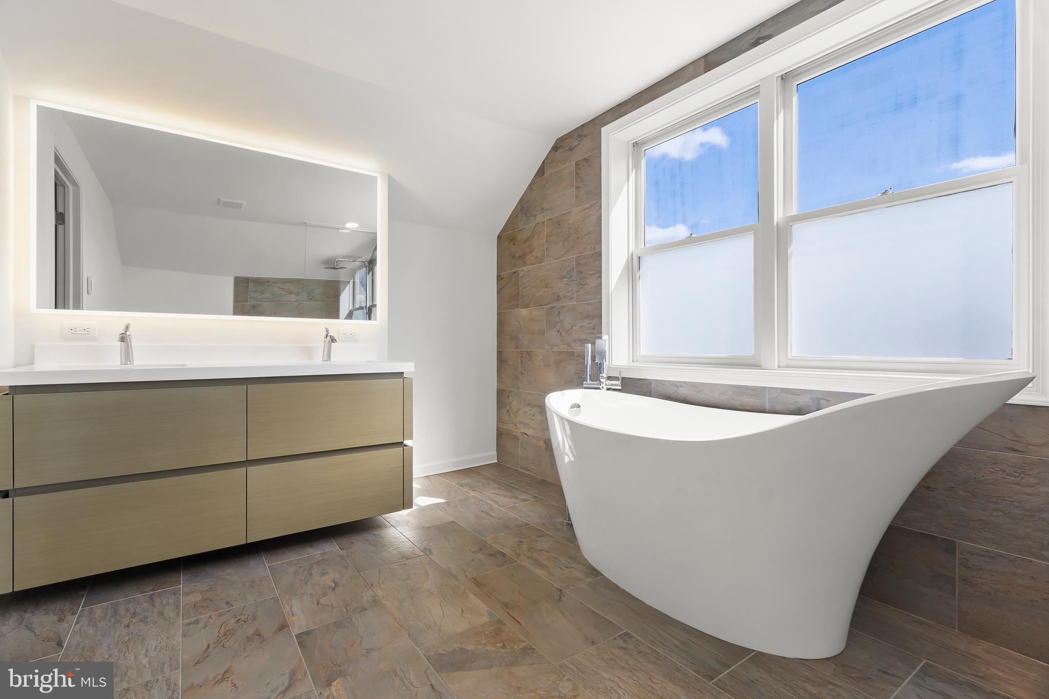 RIDGEWOOD GLEN - Residential