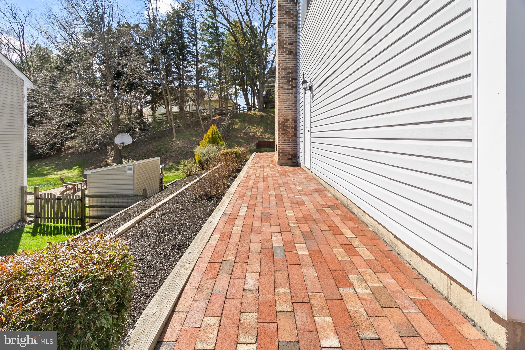 RIDGEWOOD GLEN - Residential