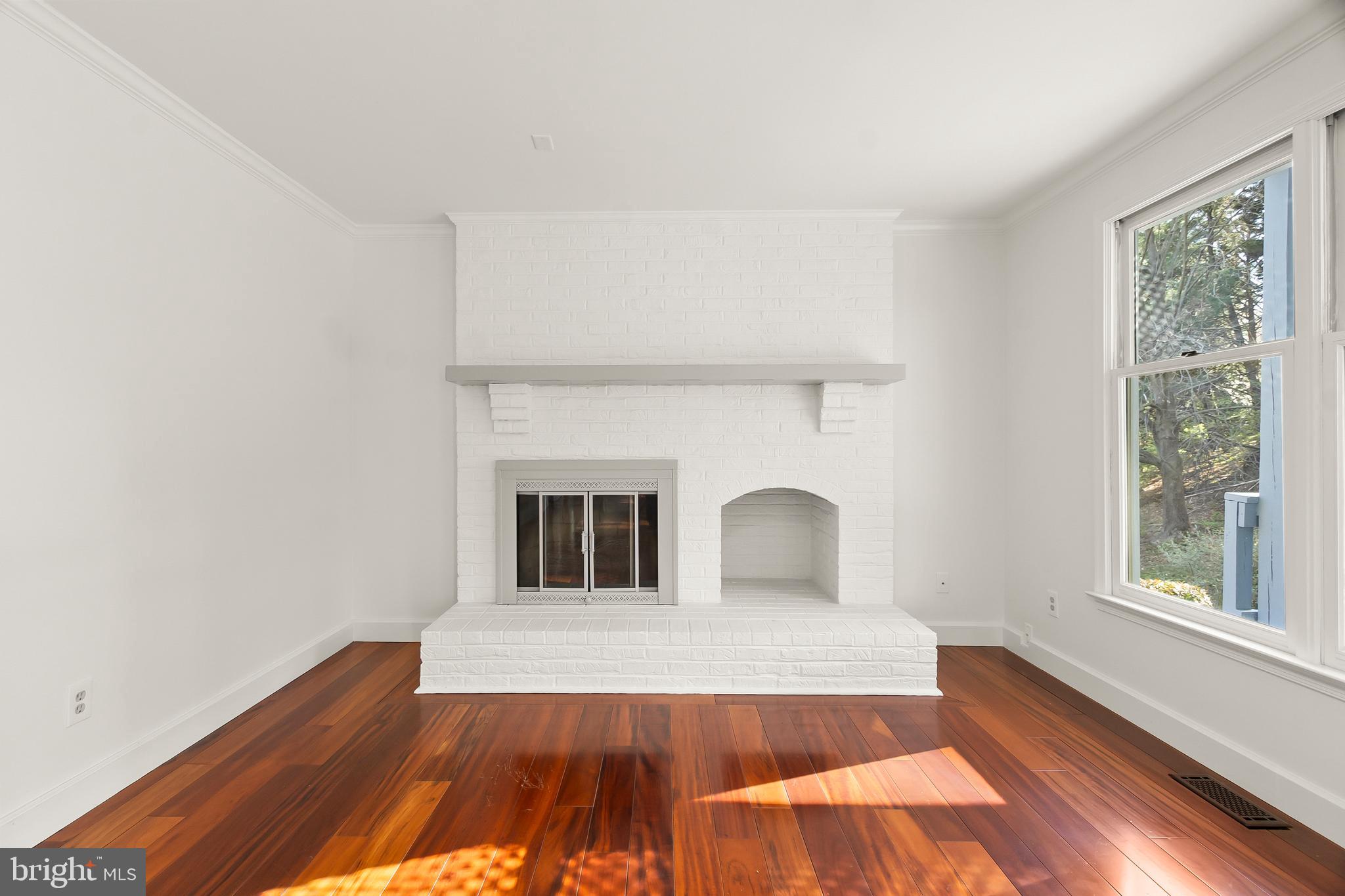 RIDGEWOOD GLEN - Residential