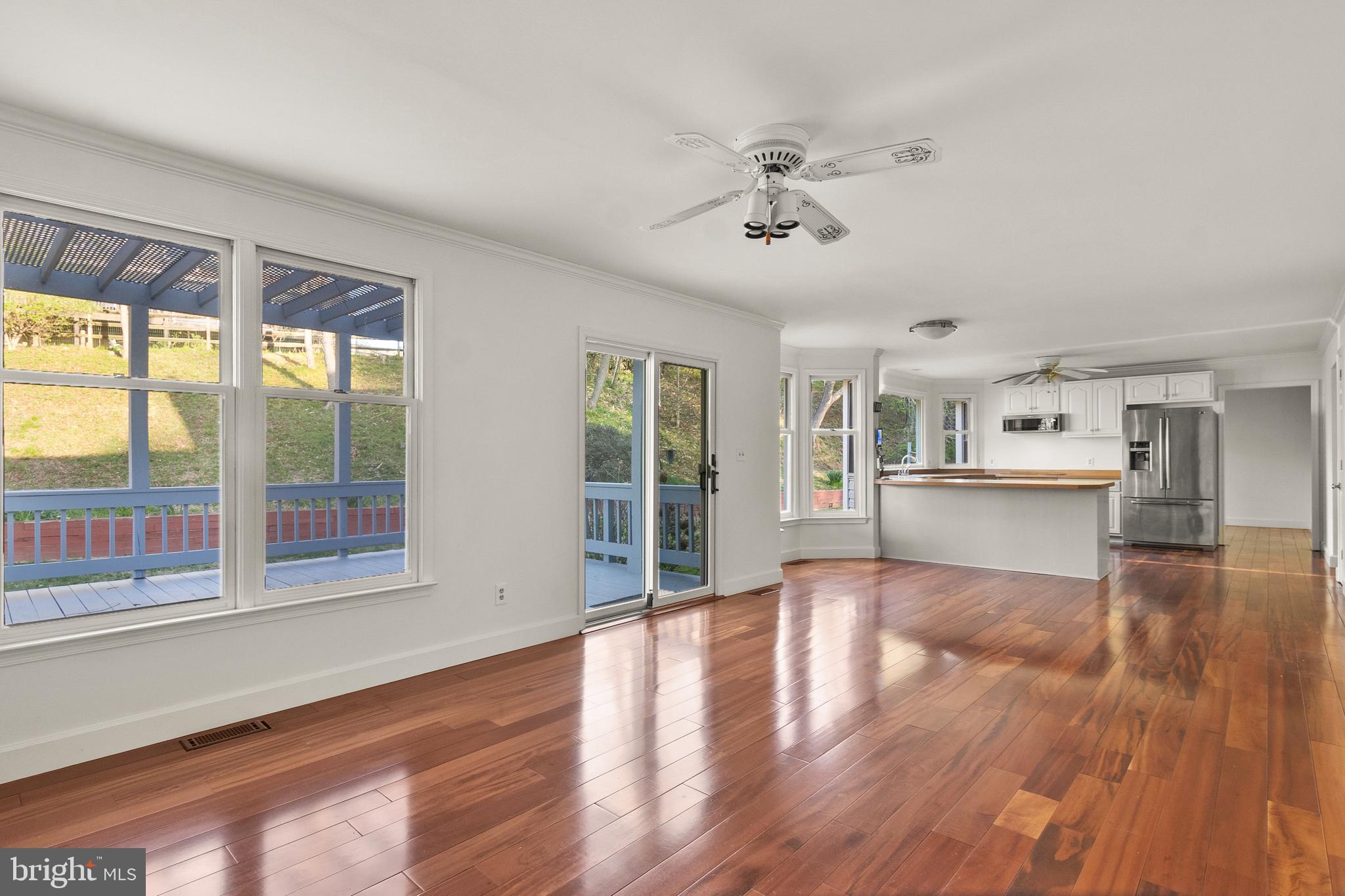 RIDGEWOOD GLEN - Residential