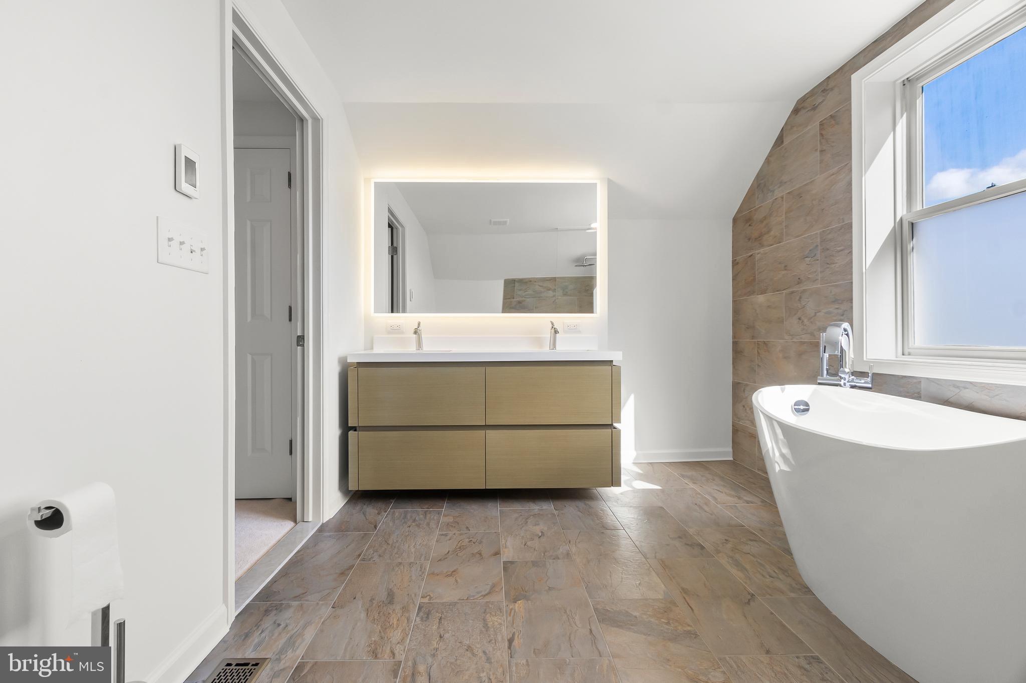 RIDGEWOOD GLEN - Residential