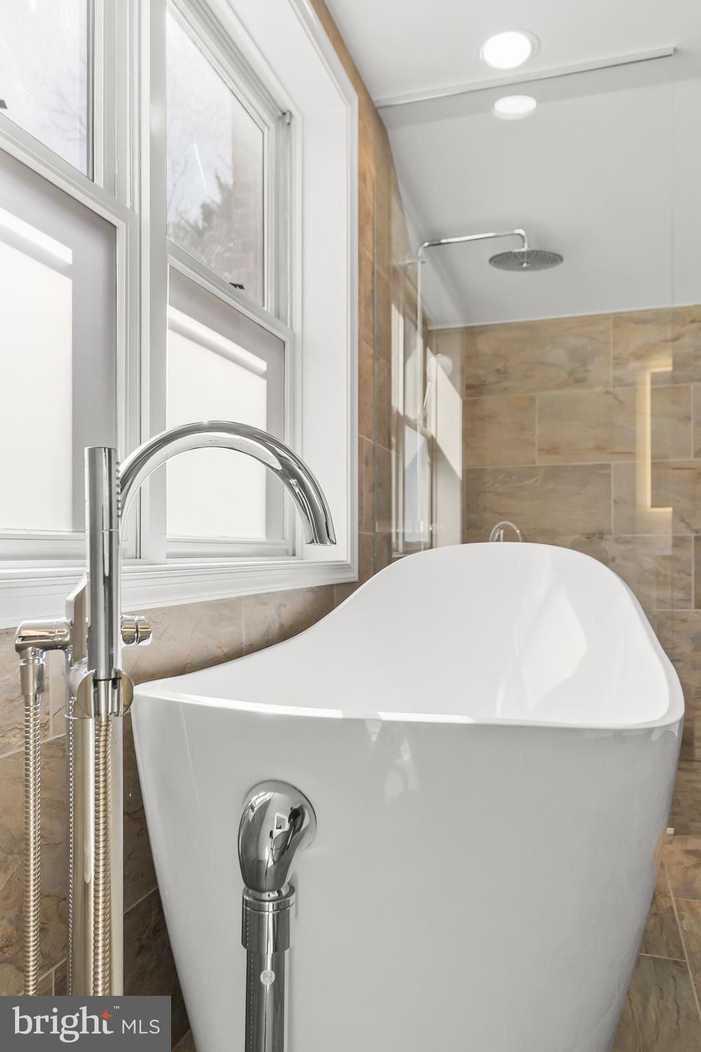 RIDGEWOOD GLEN - Residential