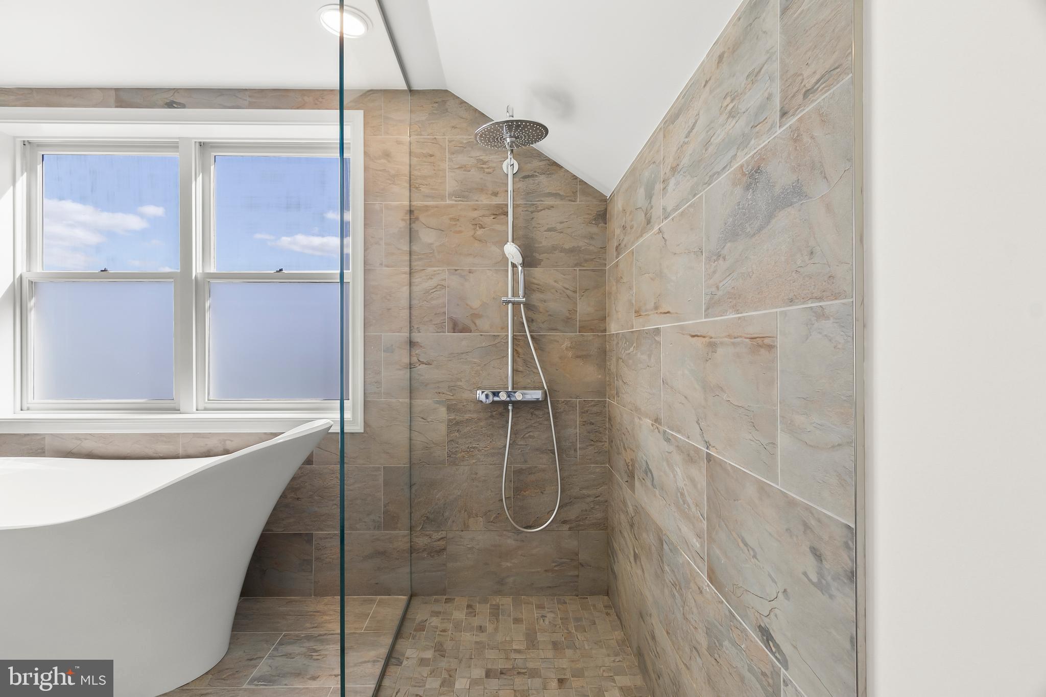 RIDGEWOOD GLEN - Residential