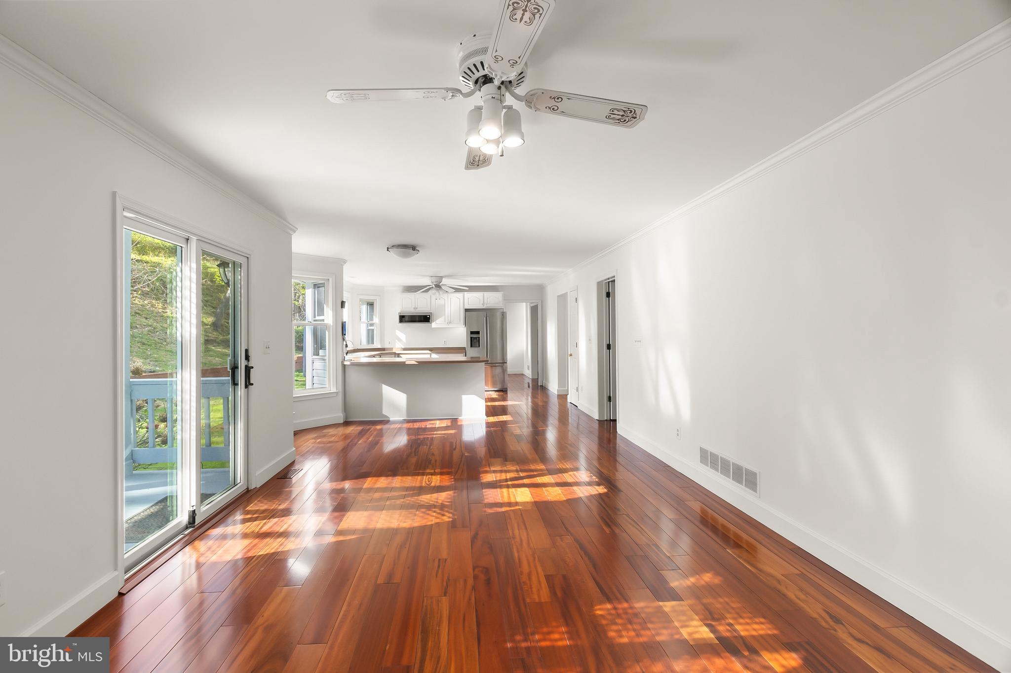 RIDGEWOOD GLEN - Residential