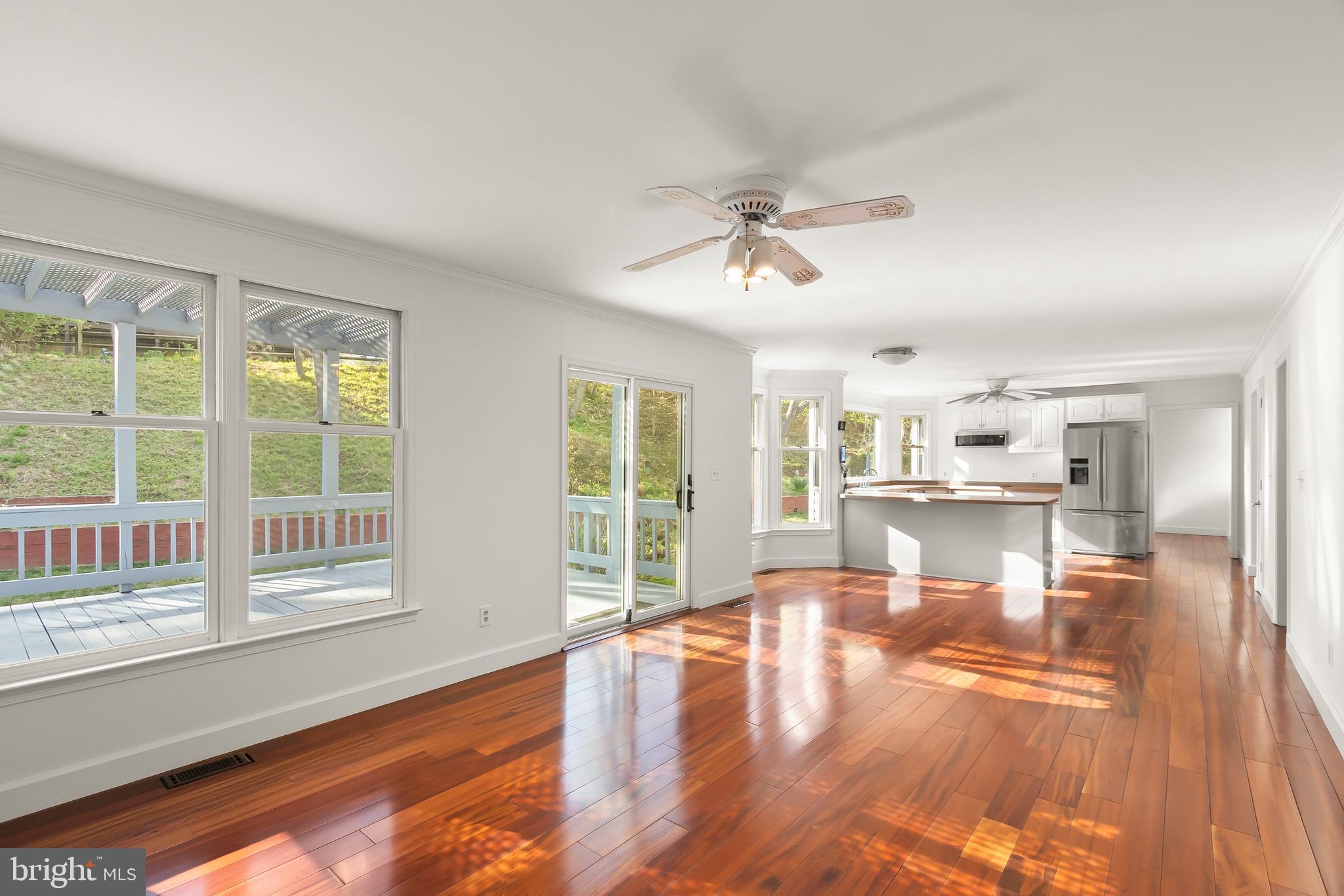 RIDGEWOOD GLEN - Residential