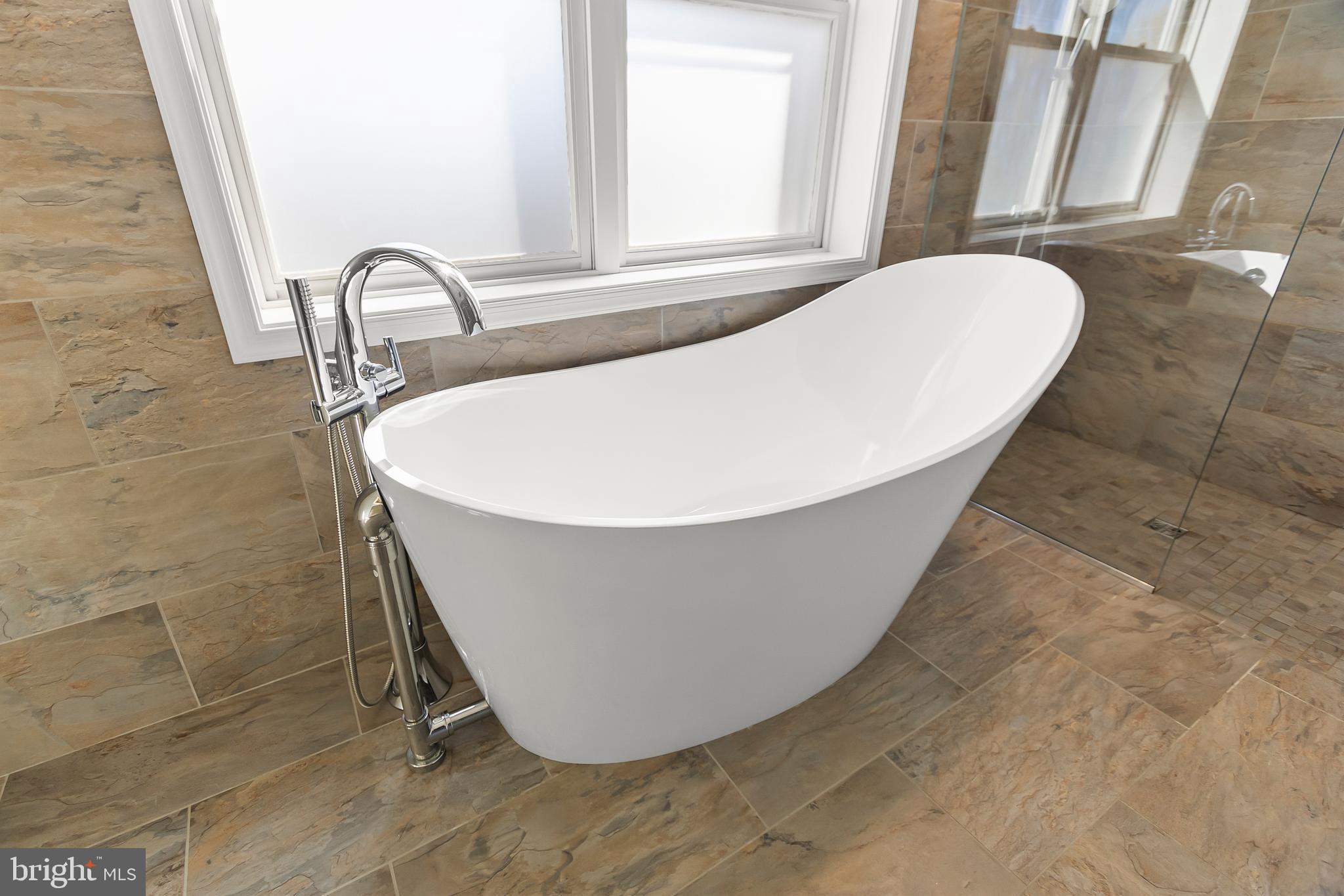 RIDGEWOOD GLEN - Residential