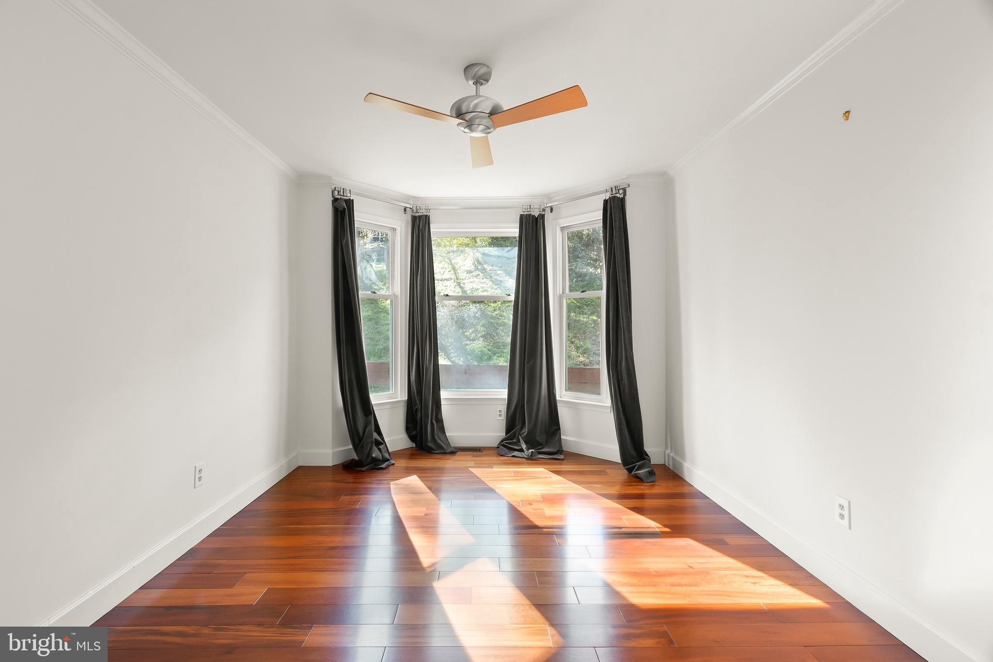 RIDGEWOOD GLEN - Residential