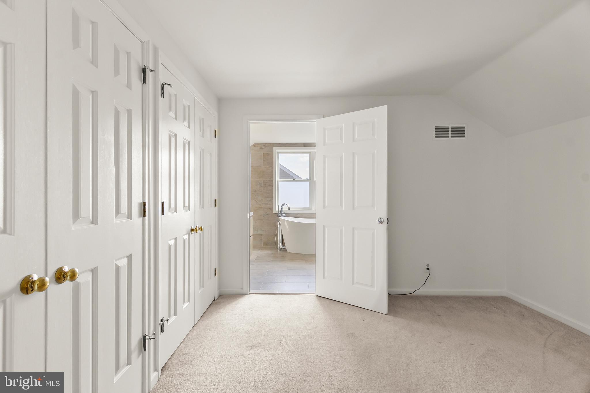 RIDGEWOOD GLEN - Residential