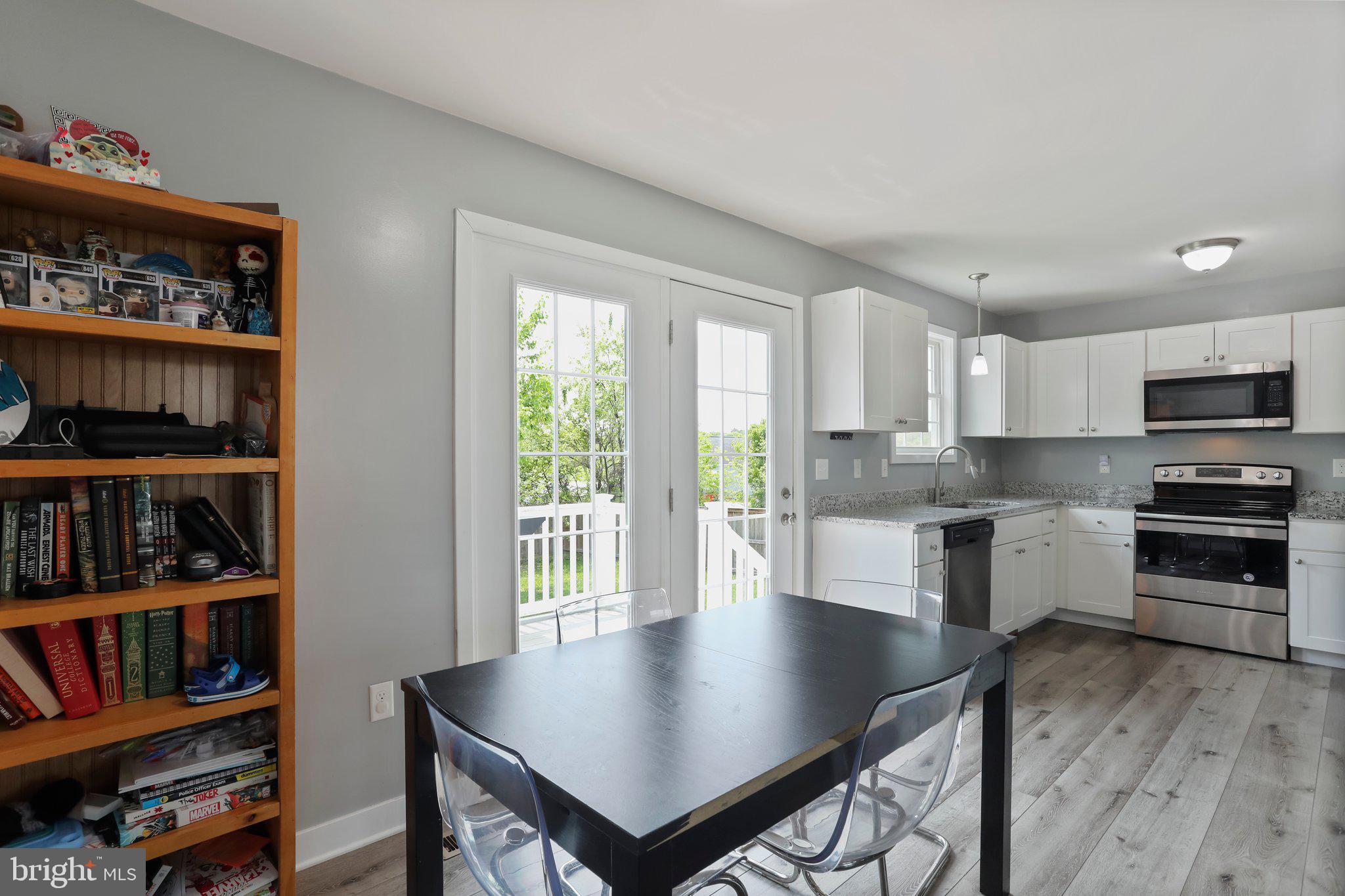 ELIZABETH STATION - Residential