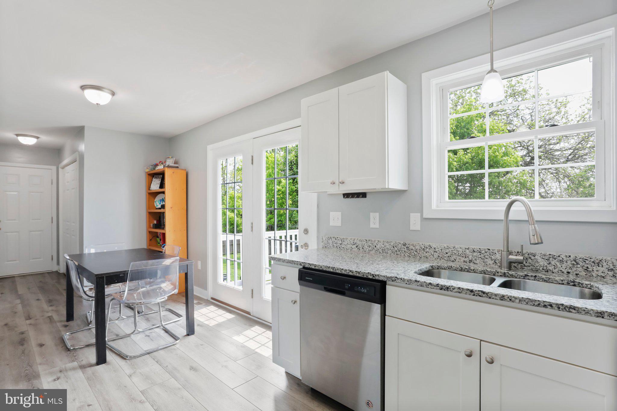 ELIZABETH STATION - Residential