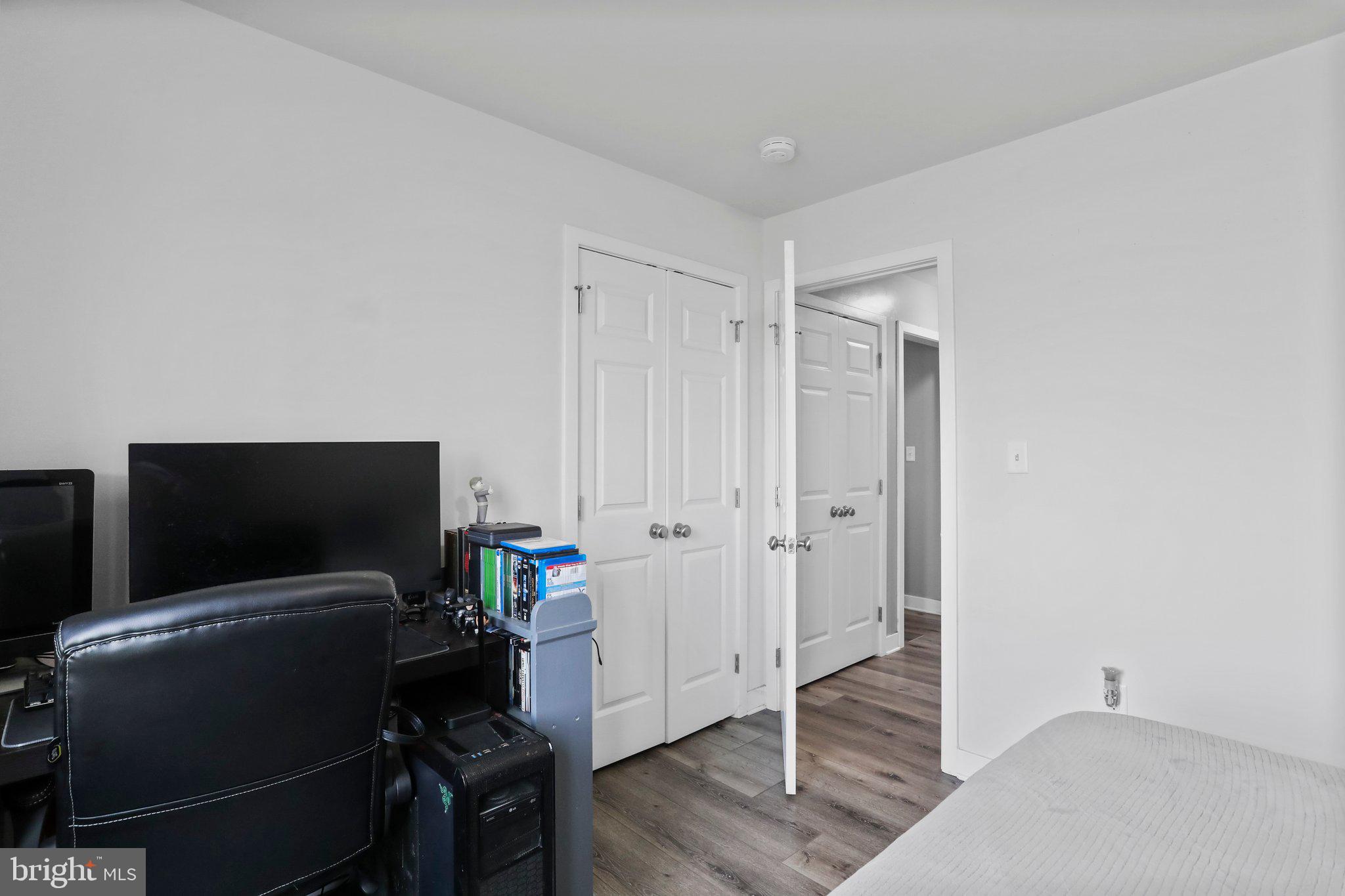 ELIZABETH STATION - Residential