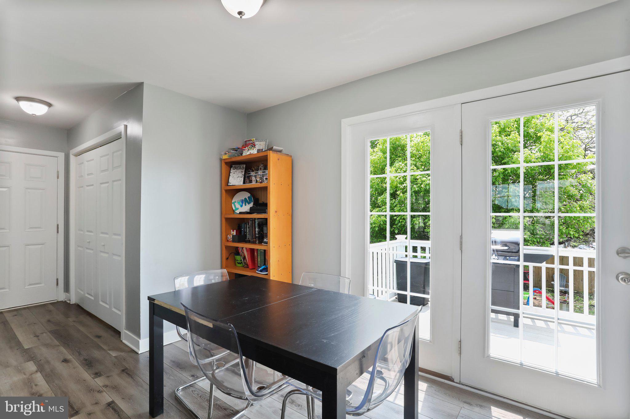 ELIZABETH STATION - Residential