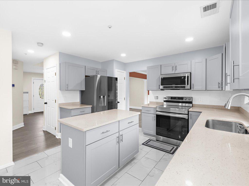 PRINCESS GARDENS - Residential