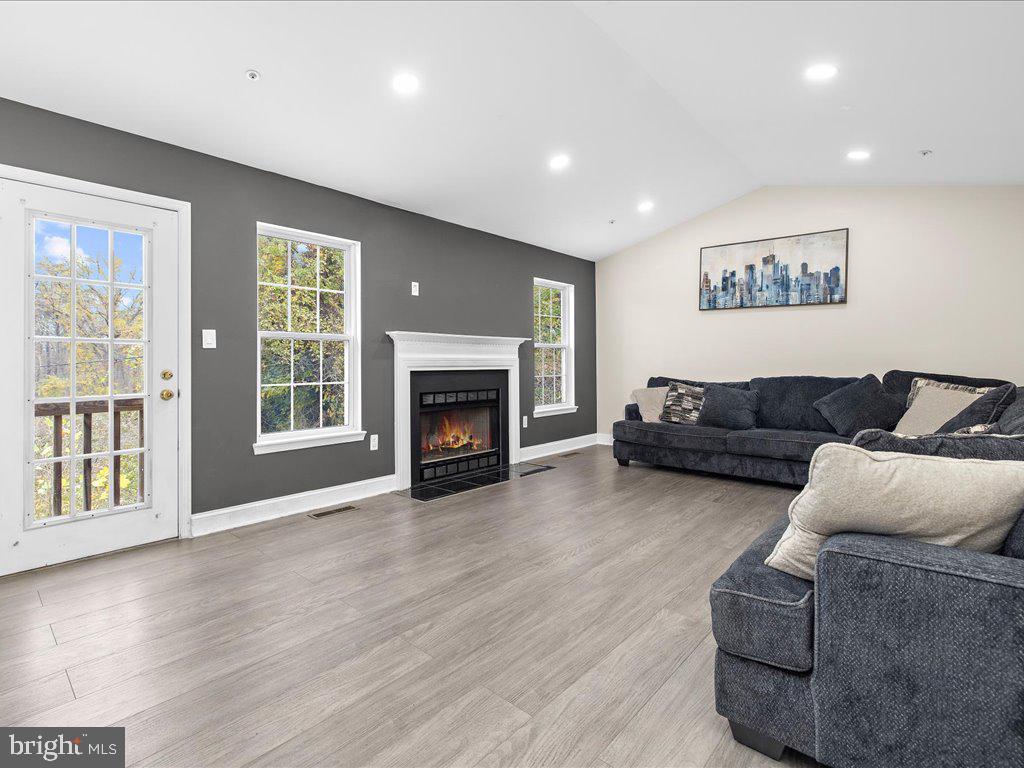 PRINCESS GARDENS - Residential