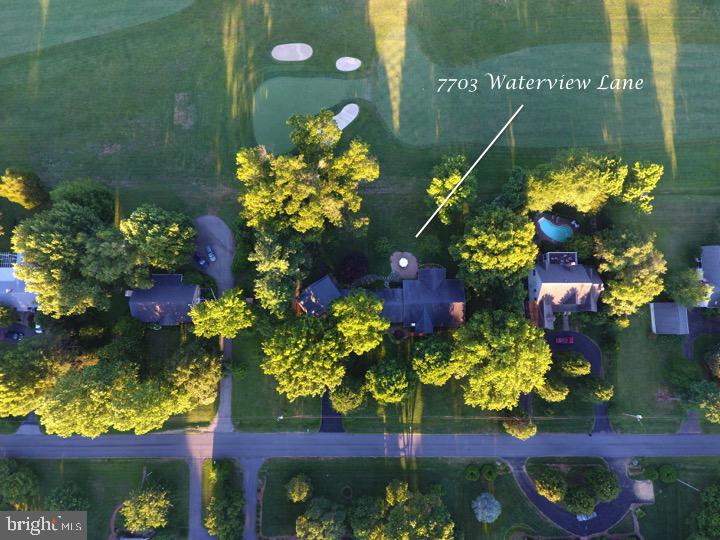 COUNTRY CLUB ESTATES - Residential