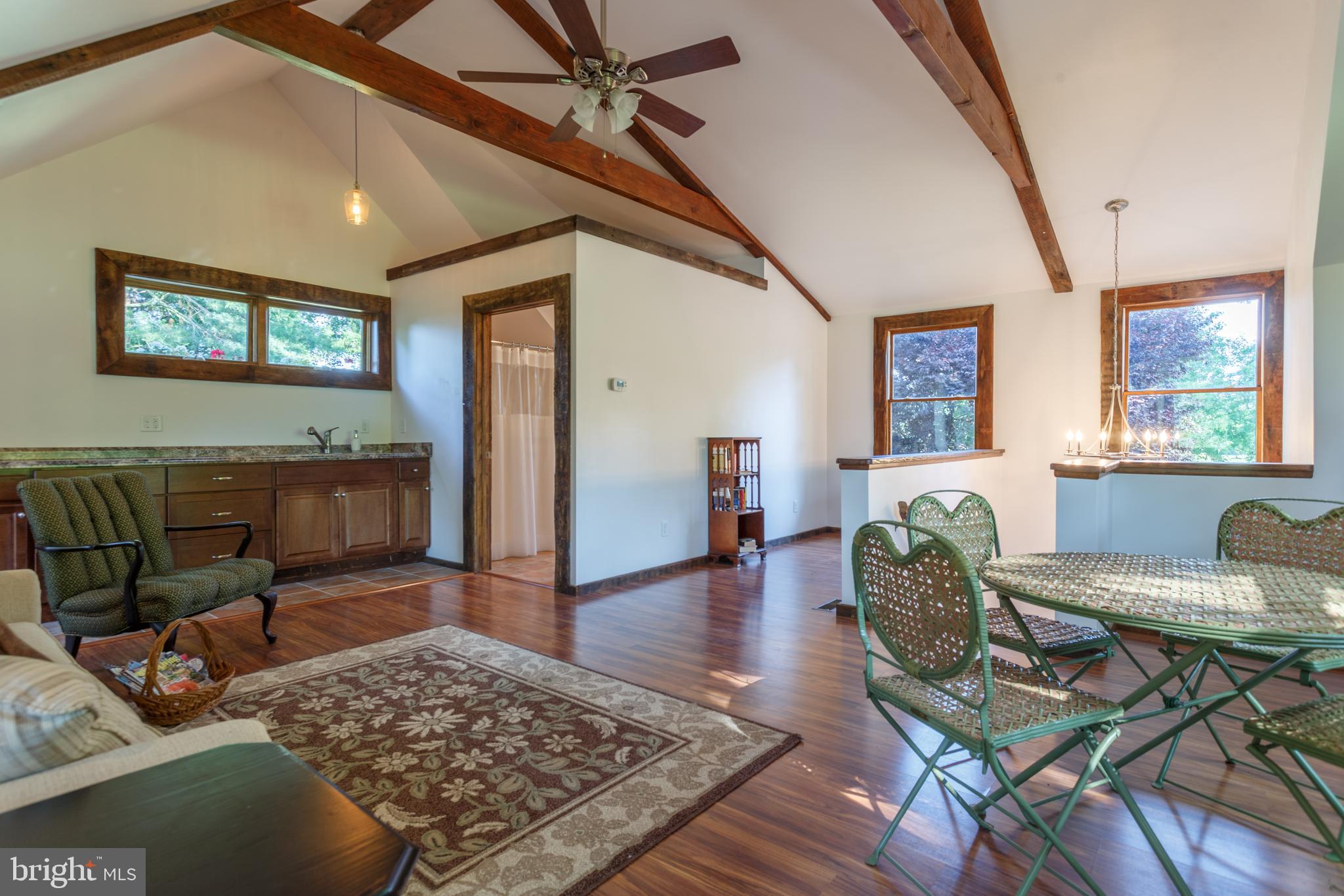 COUNTRY CLUB ESTATES - Residential