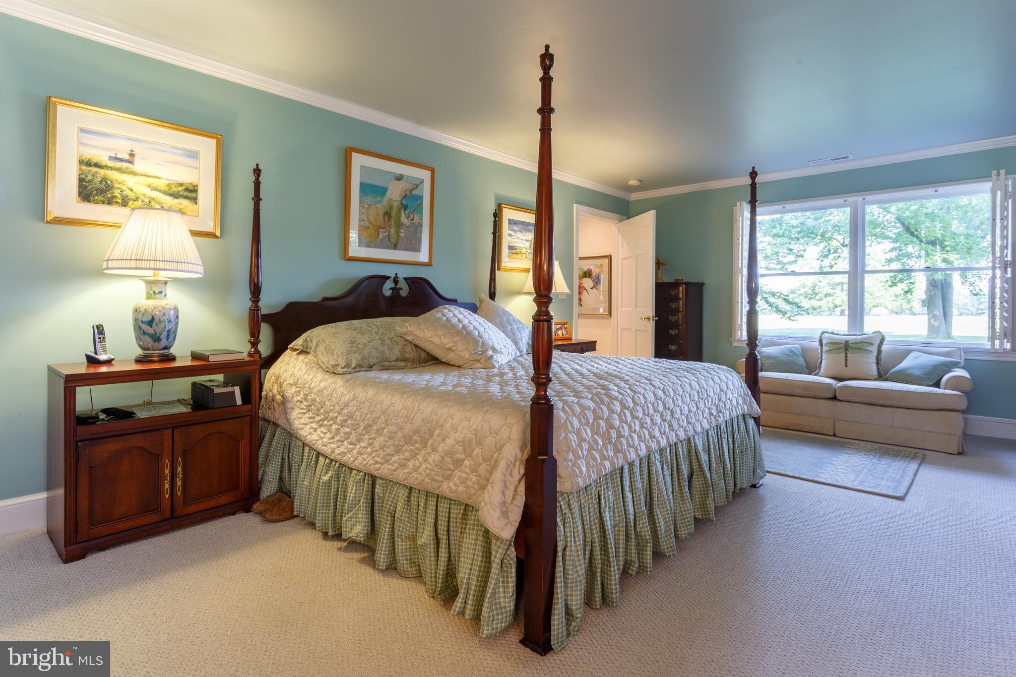 COUNTRY CLUB ESTATES - Residential