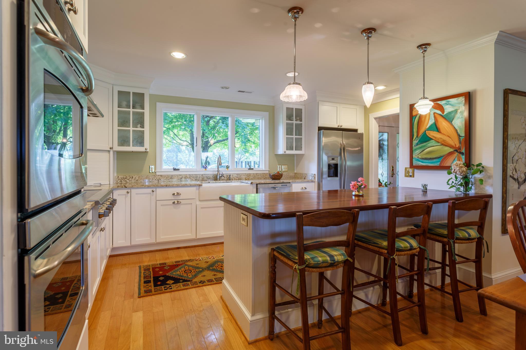 COUNTRY CLUB ESTATES - Residential