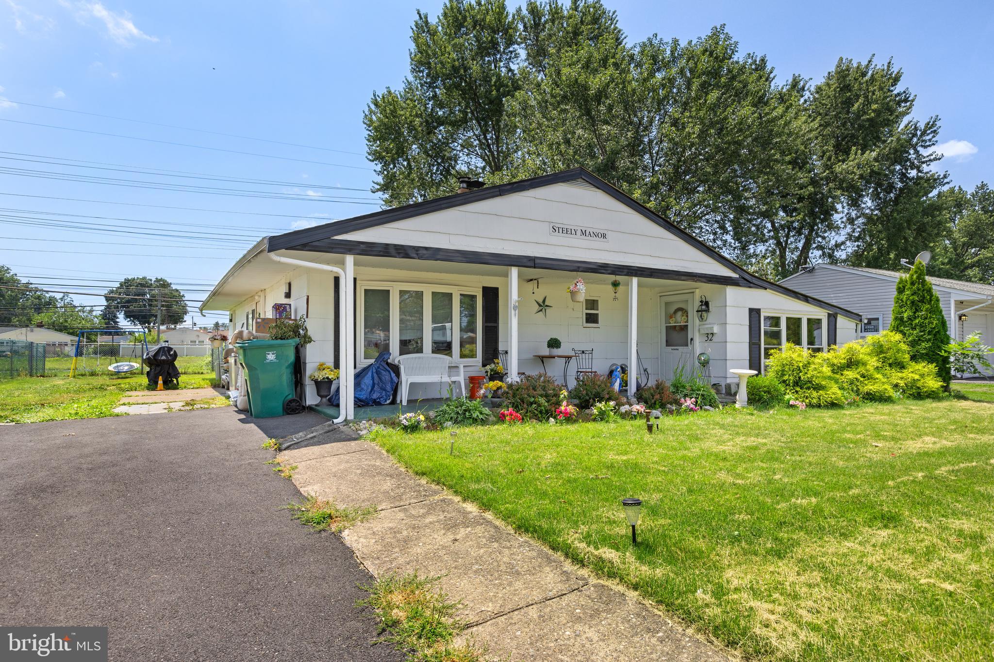 32 GUN ROAD