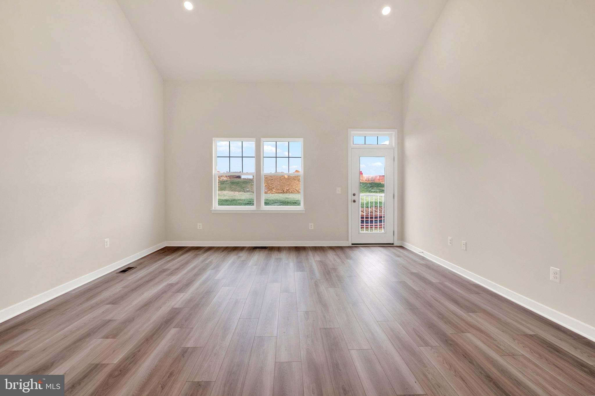 SHENANDOAH SPRINGS - Residential