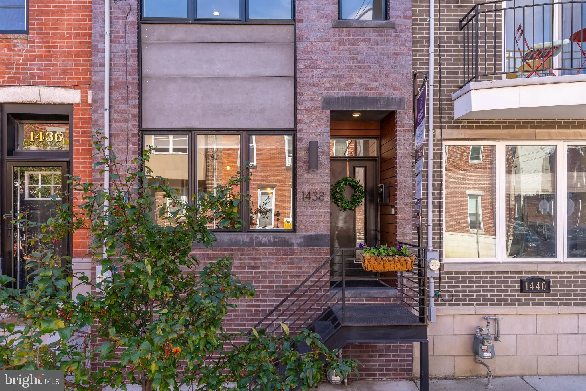 Philadelphia, Pennsylvania 19146, United States, 3 Bedrooms Bedrooms, ,4 BathroomsBathrooms,Residential,Contingent,90872