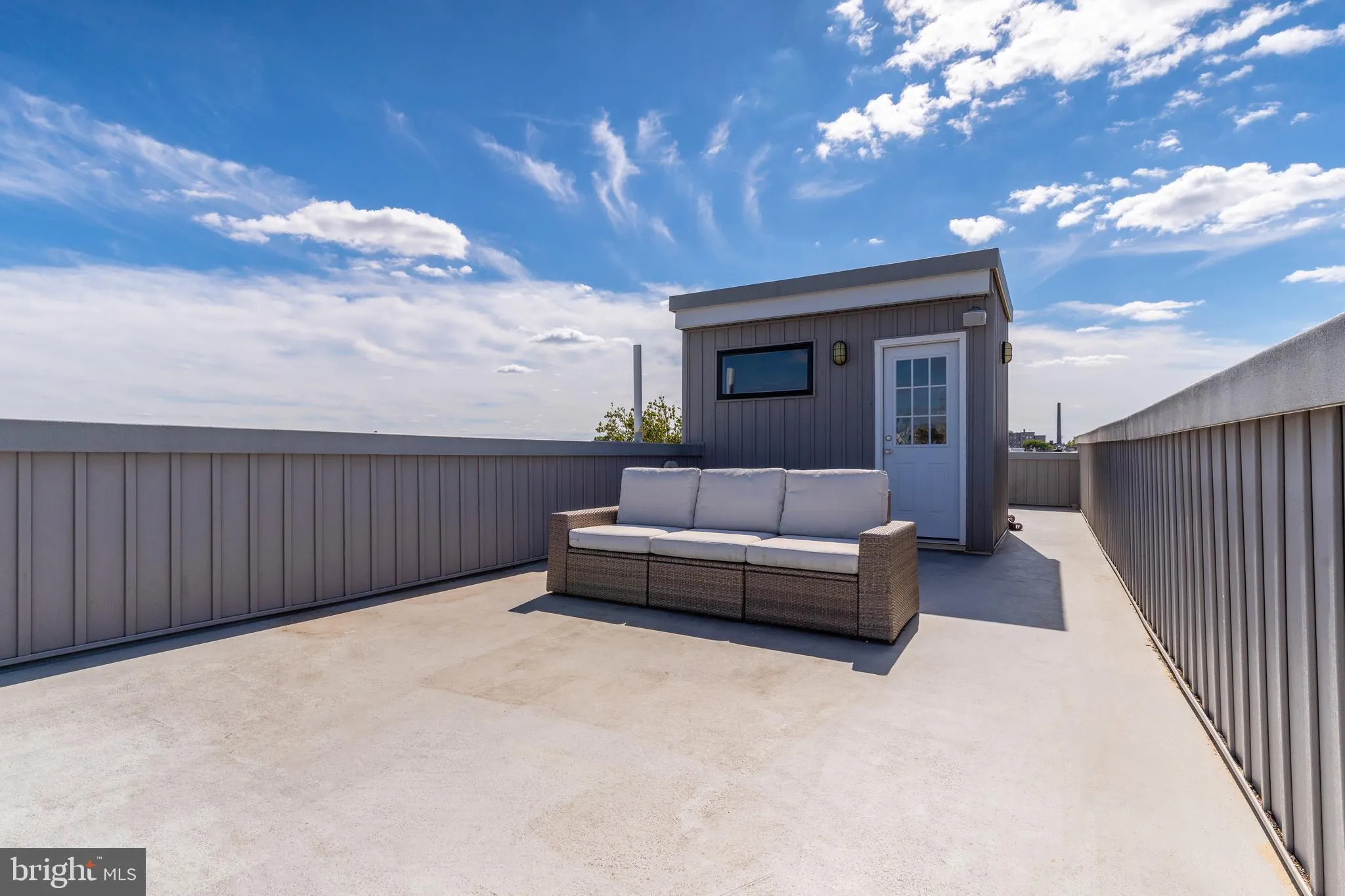 Philadelphia, Pennsylvania 19146, United States, 3 Bedrooms Bedrooms, ,4 BathroomsBathrooms,Residential,Contingent,90872