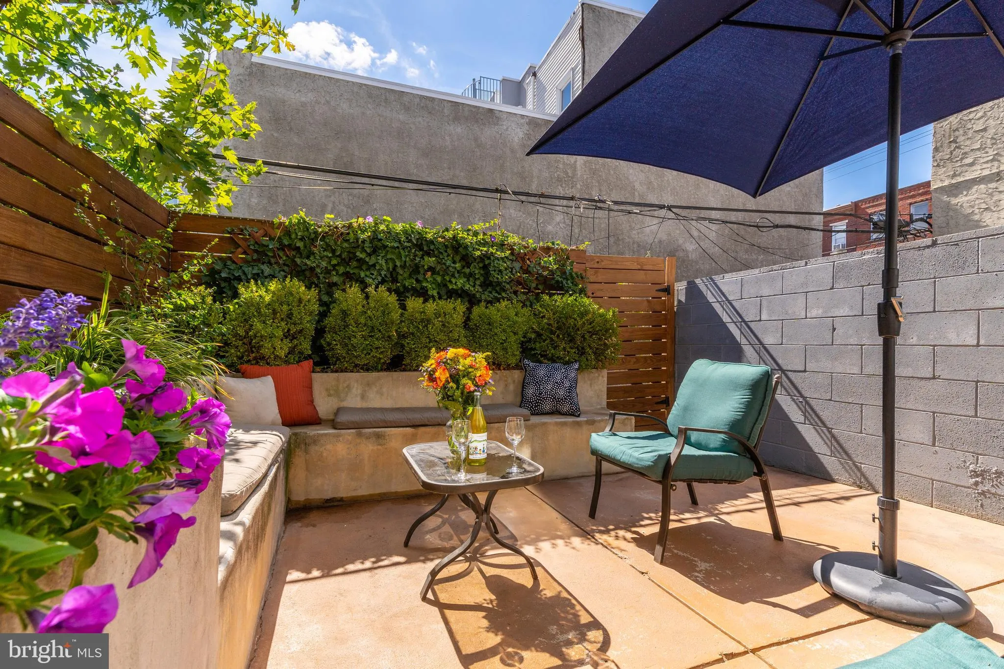 Philadelphia, Pennsylvania 19146, United States, 3 Bedrooms Bedrooms, ,4 BathroomsBathrooms,Residential,Contingent,90872