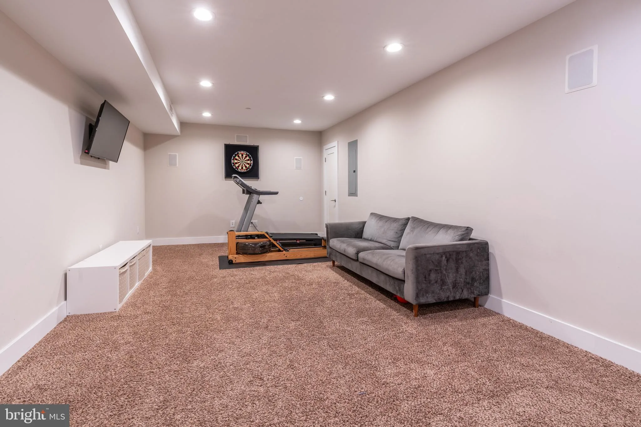 Philadelphia, Pennsylvania 19146, United States, 3 Bedrooms Bedrooms, ,4 BathroomsBathrooms,Residential,Contingent,90872