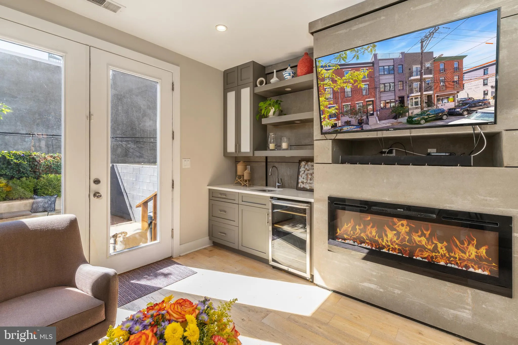 Philadelphia, Pennsylvania 19146, United States, 3 Bedrooms Bedrooms, ,4 BathroomsBathrooms,Residential,Contingent,90872