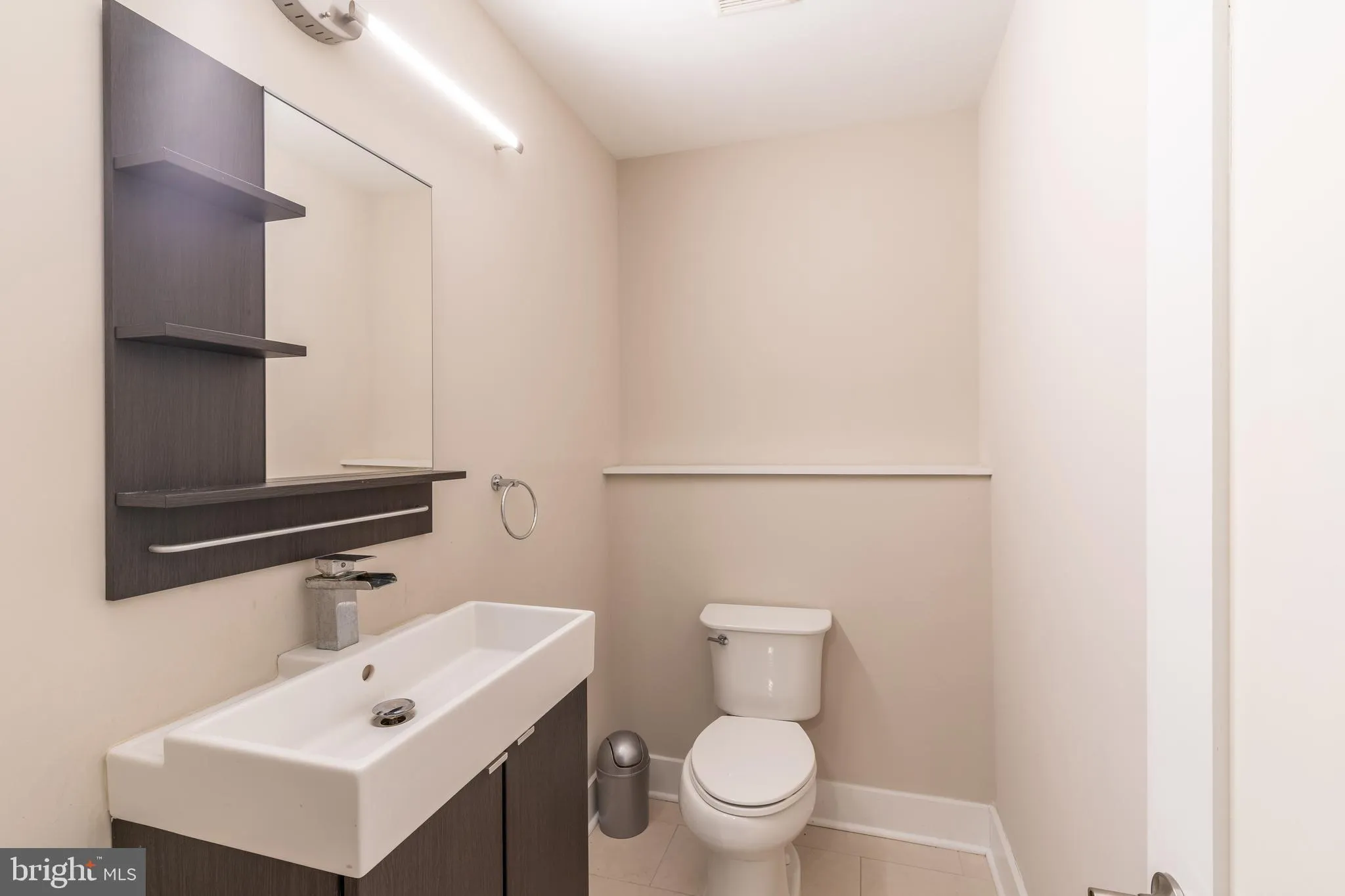 Philadelphia, Pennsylvania 19146, United States, 3 Bedrooms Bedrooms, ,4 BathroomsBathrooms,Residential,Contingent,90872