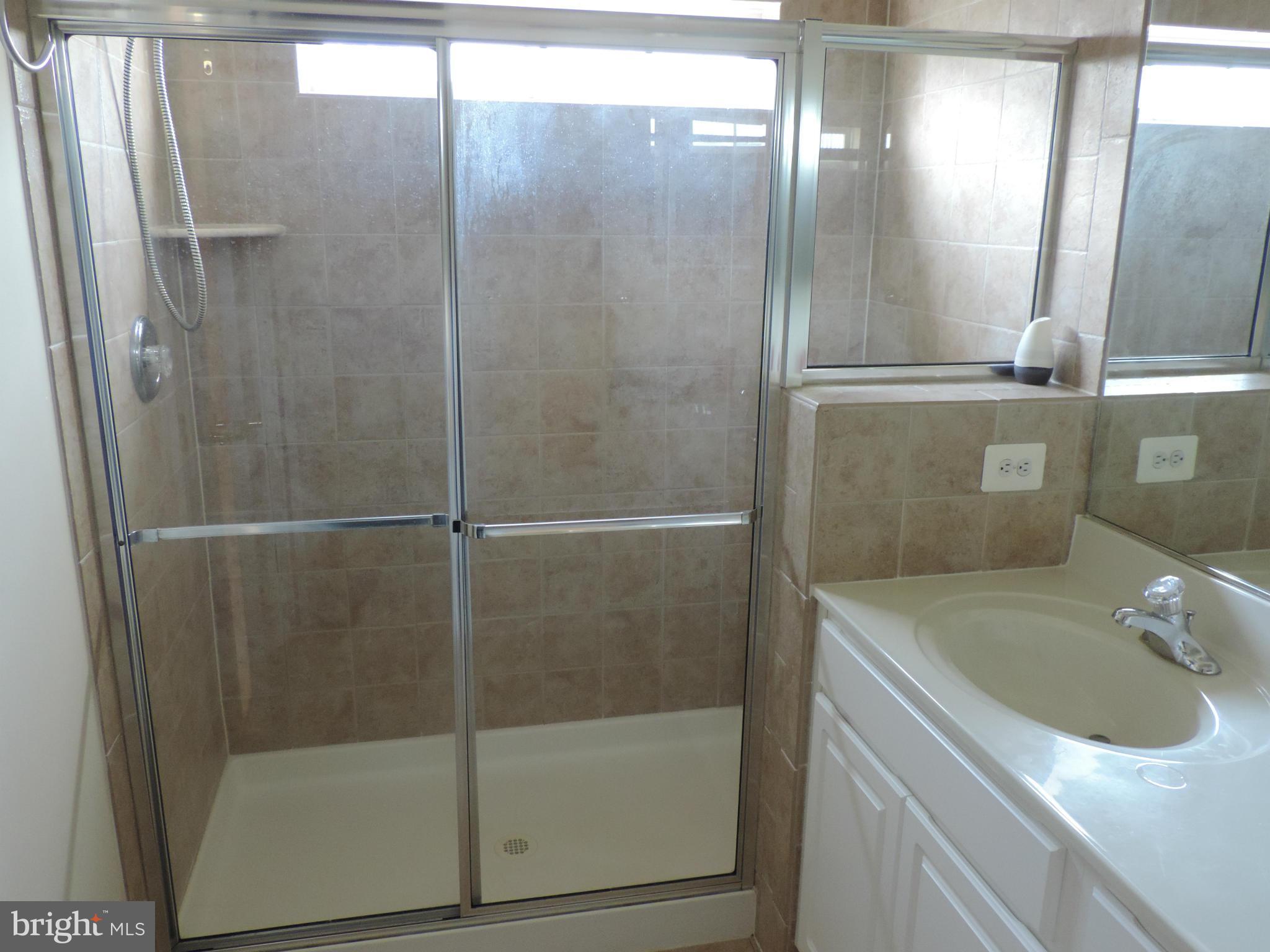 VILLAGE PLACE AT GAINESVILLE - Residential Lease