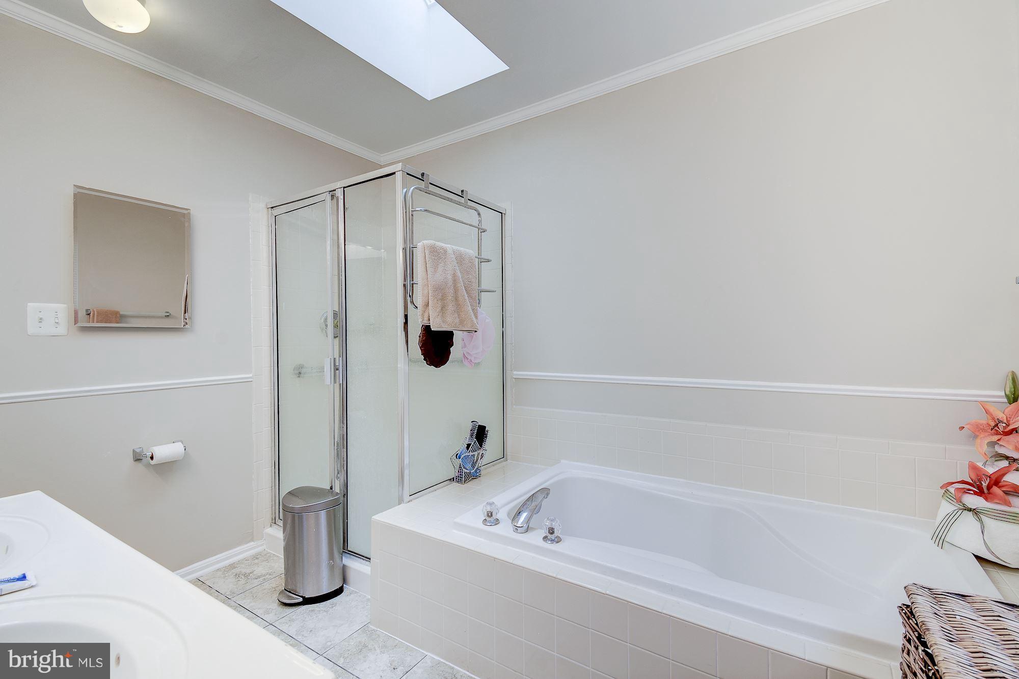 HAWTHORNE HILL - Residential