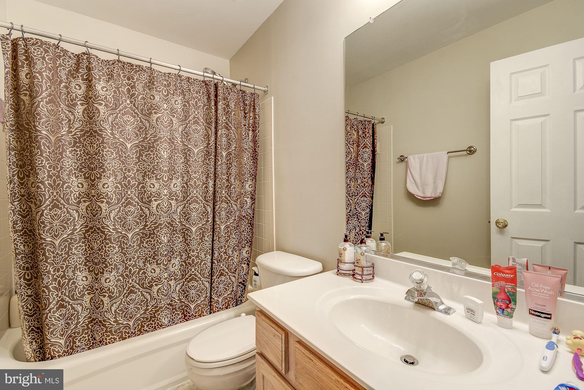 HAWTHORNE HILL - Residential