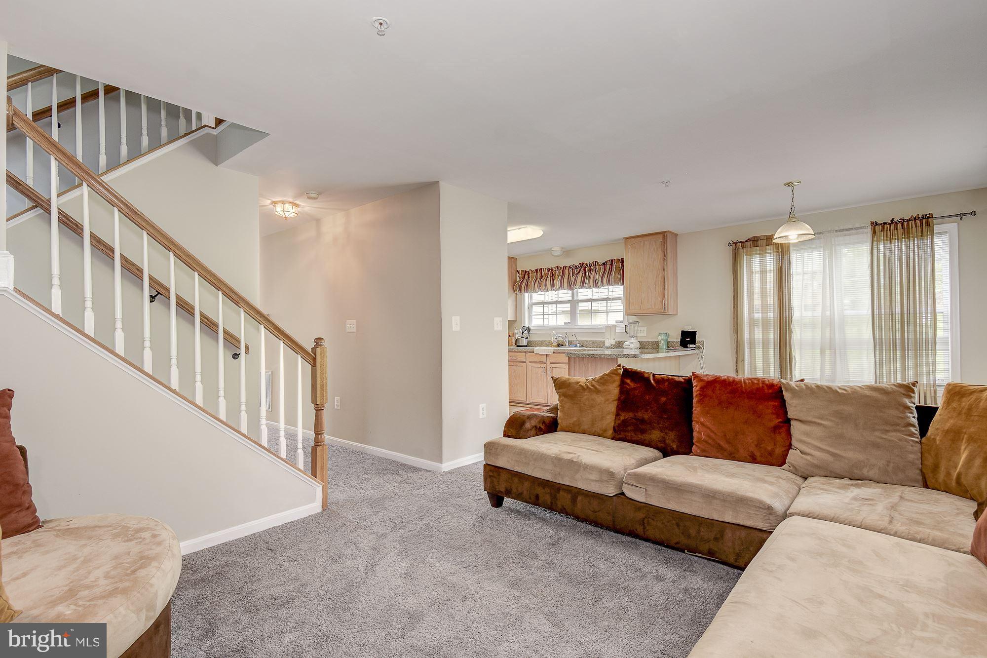 HAWTHORNE HILL - Residential