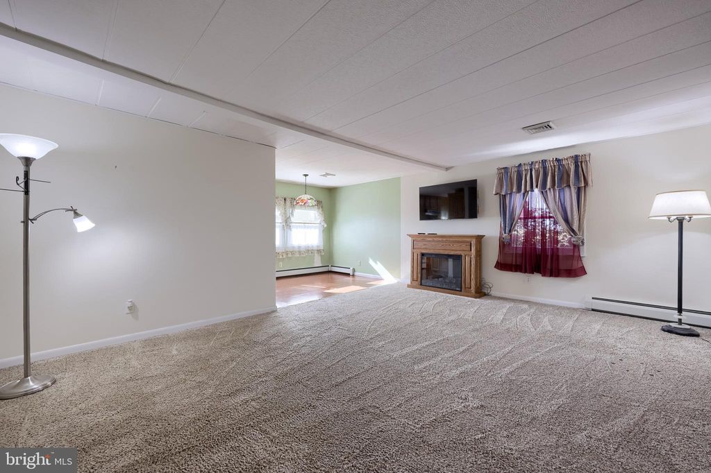 Photo of 104 Horseshoe Drive, ANNVILLE, PA 17003 (MLS # PALN2023752)