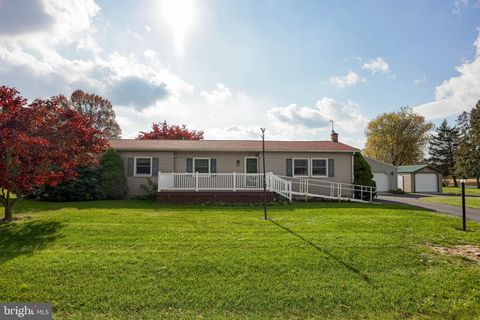 104 HORSESHOE DRIVE ANNVILLE PA 17003