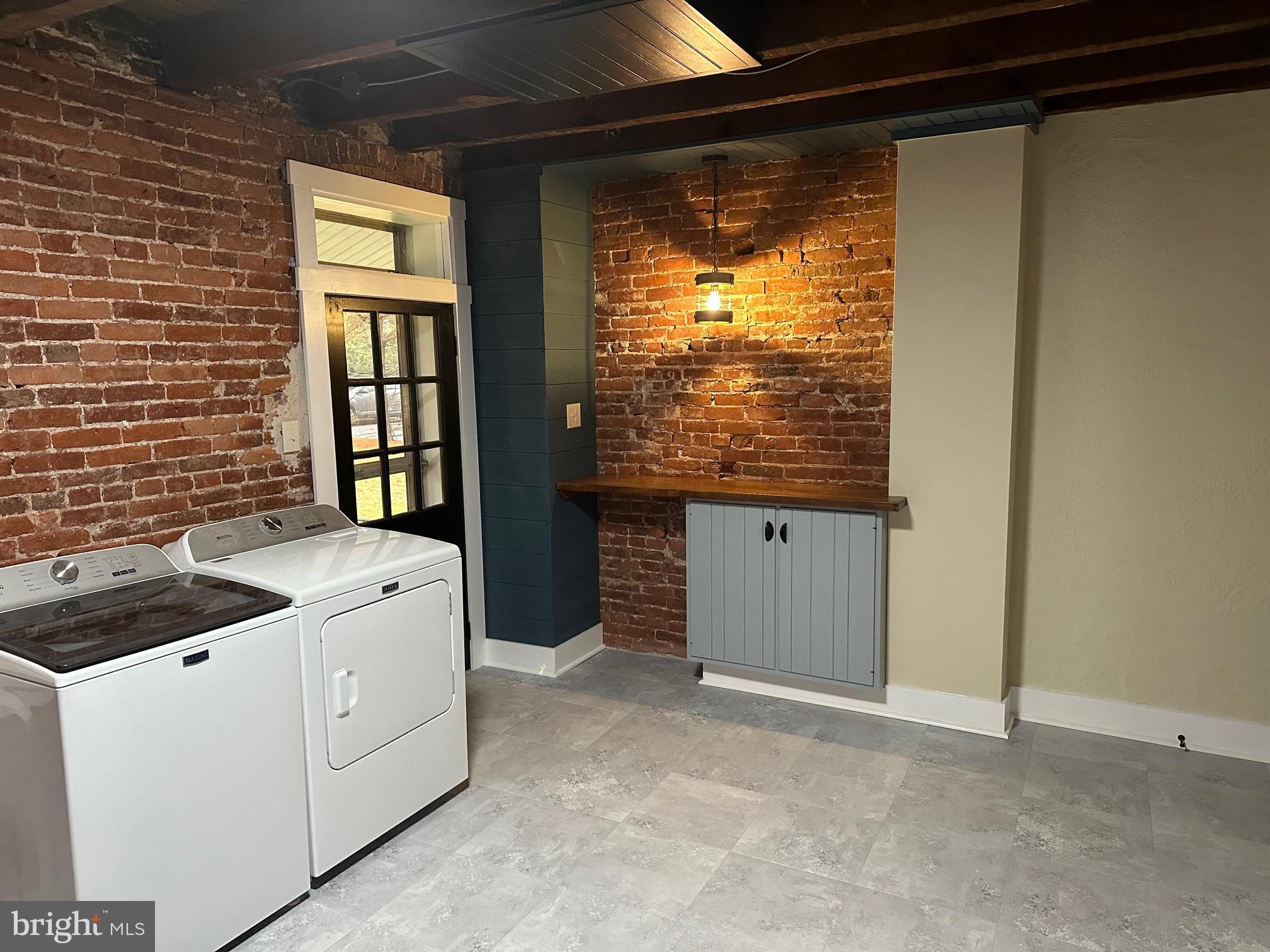 MINERS VILLAGE - Residential