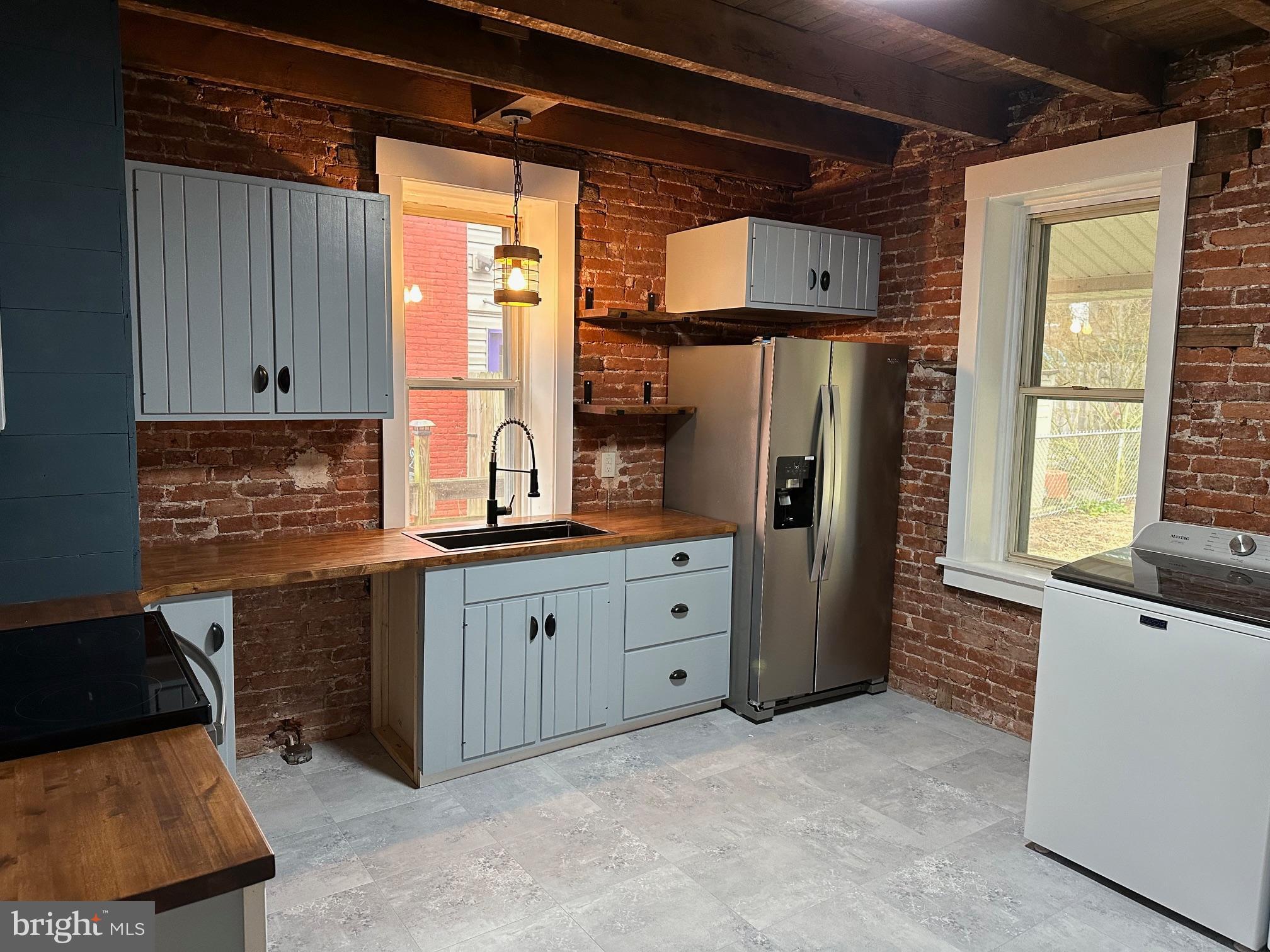 MINERS VILLAGE - Residential